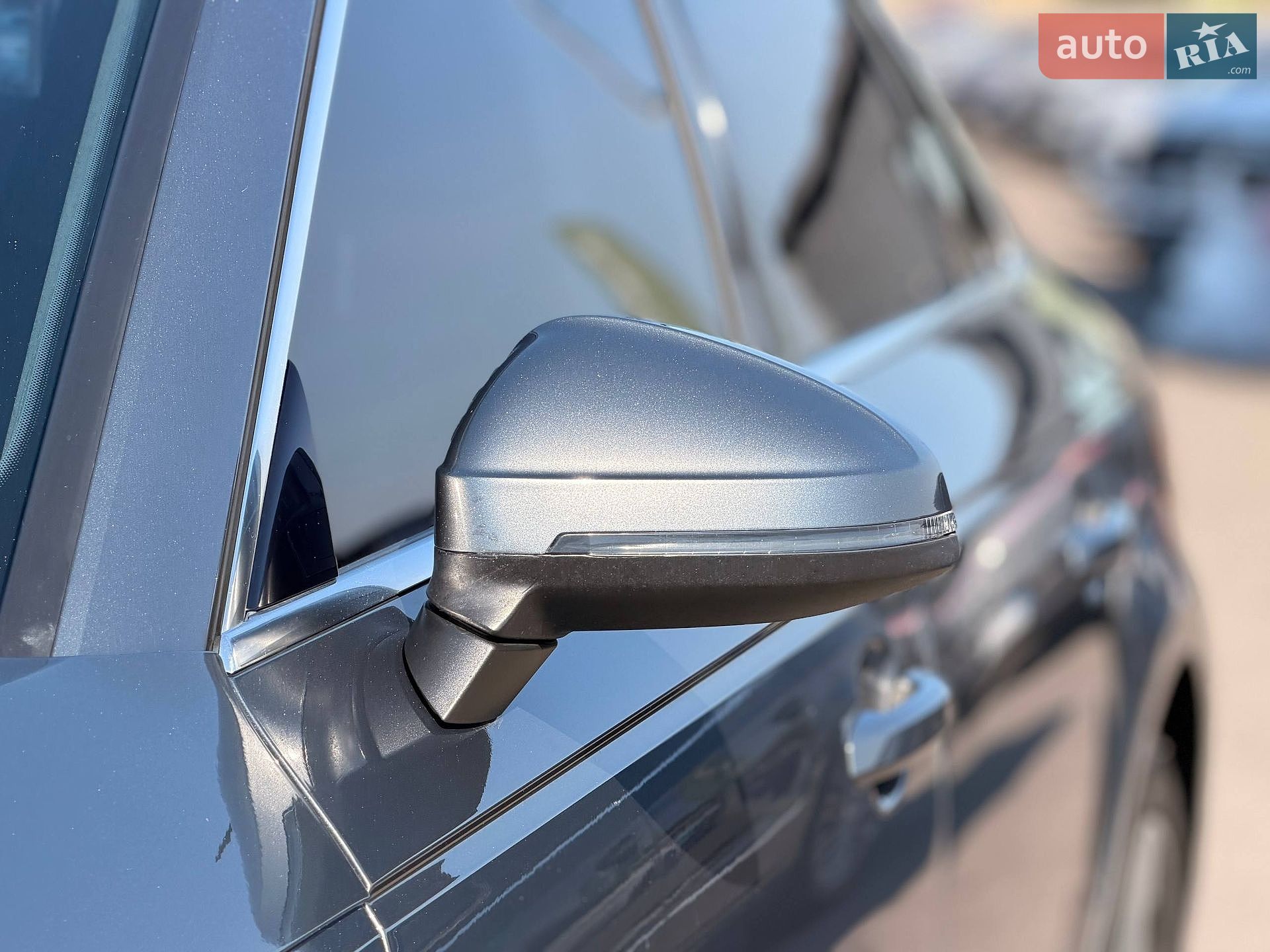 Audi A4 2016 VIN WAULNAF45HN011425 фото оголошення 8 з 96