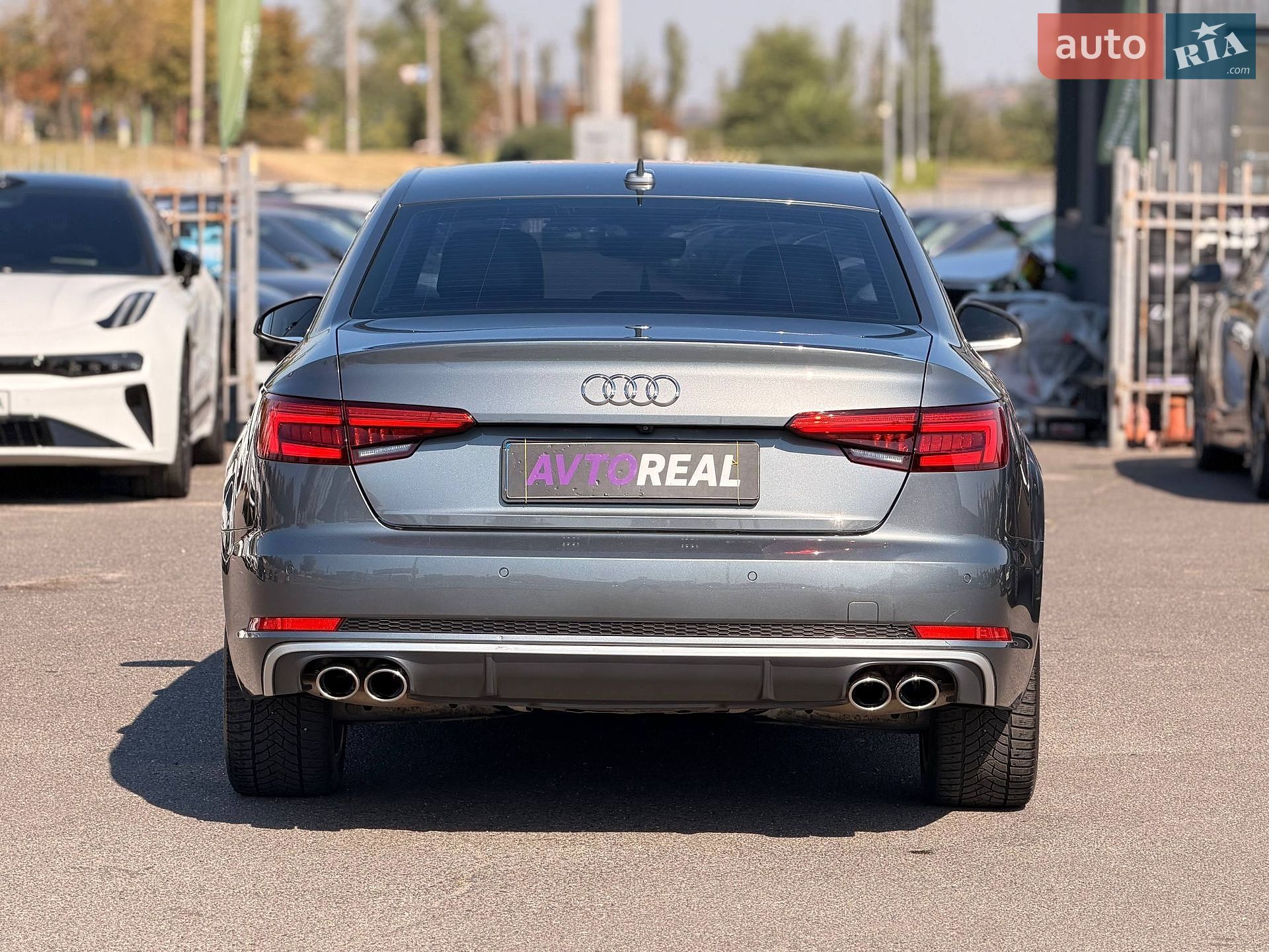 Audi A4 2016 VIN WAULNAF45HN011425 фото оголошення 23 з 96