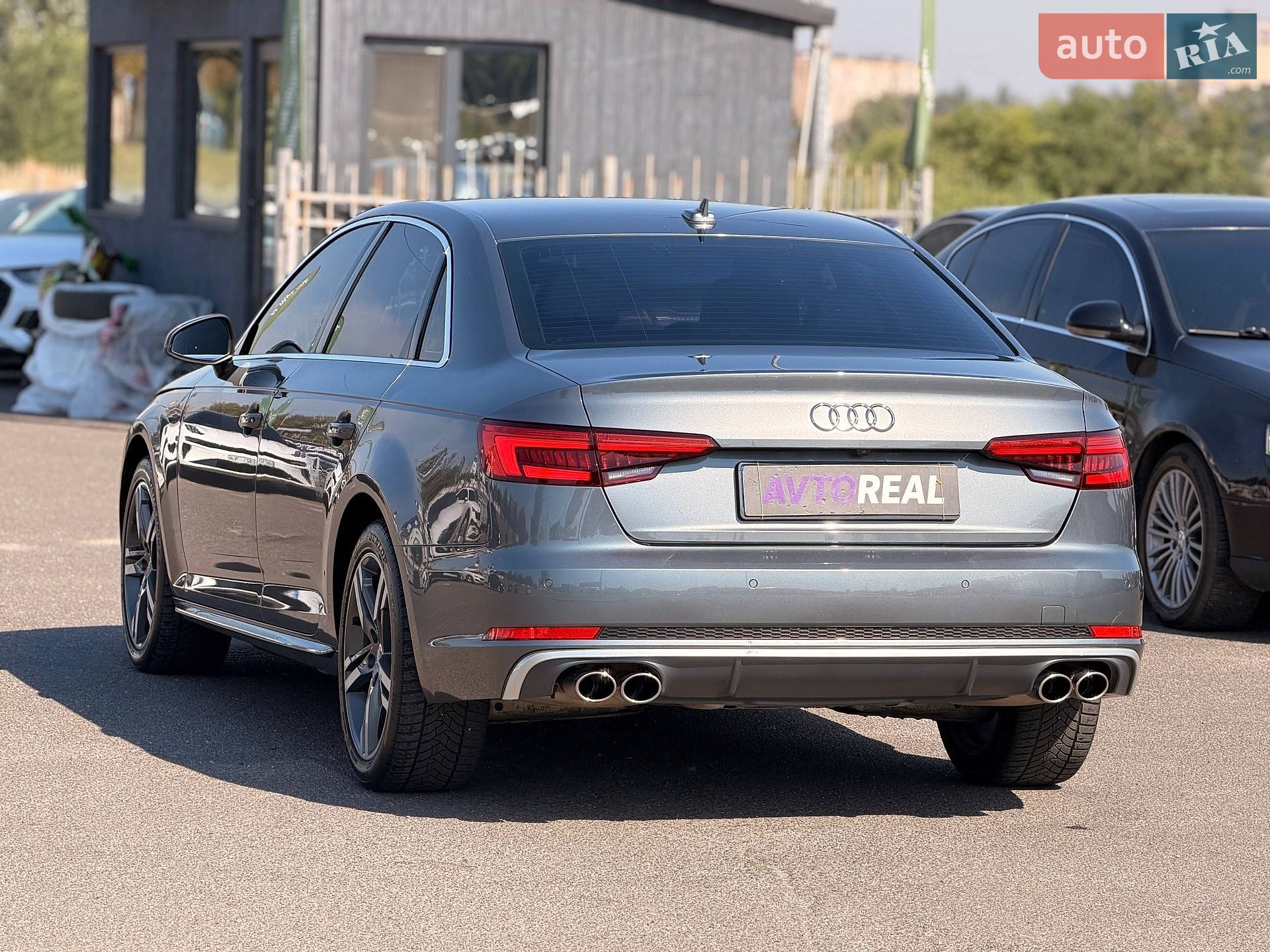 Audi A4 2016 VIN WAULNAF45HN011425 фото оголошення 24 з 96