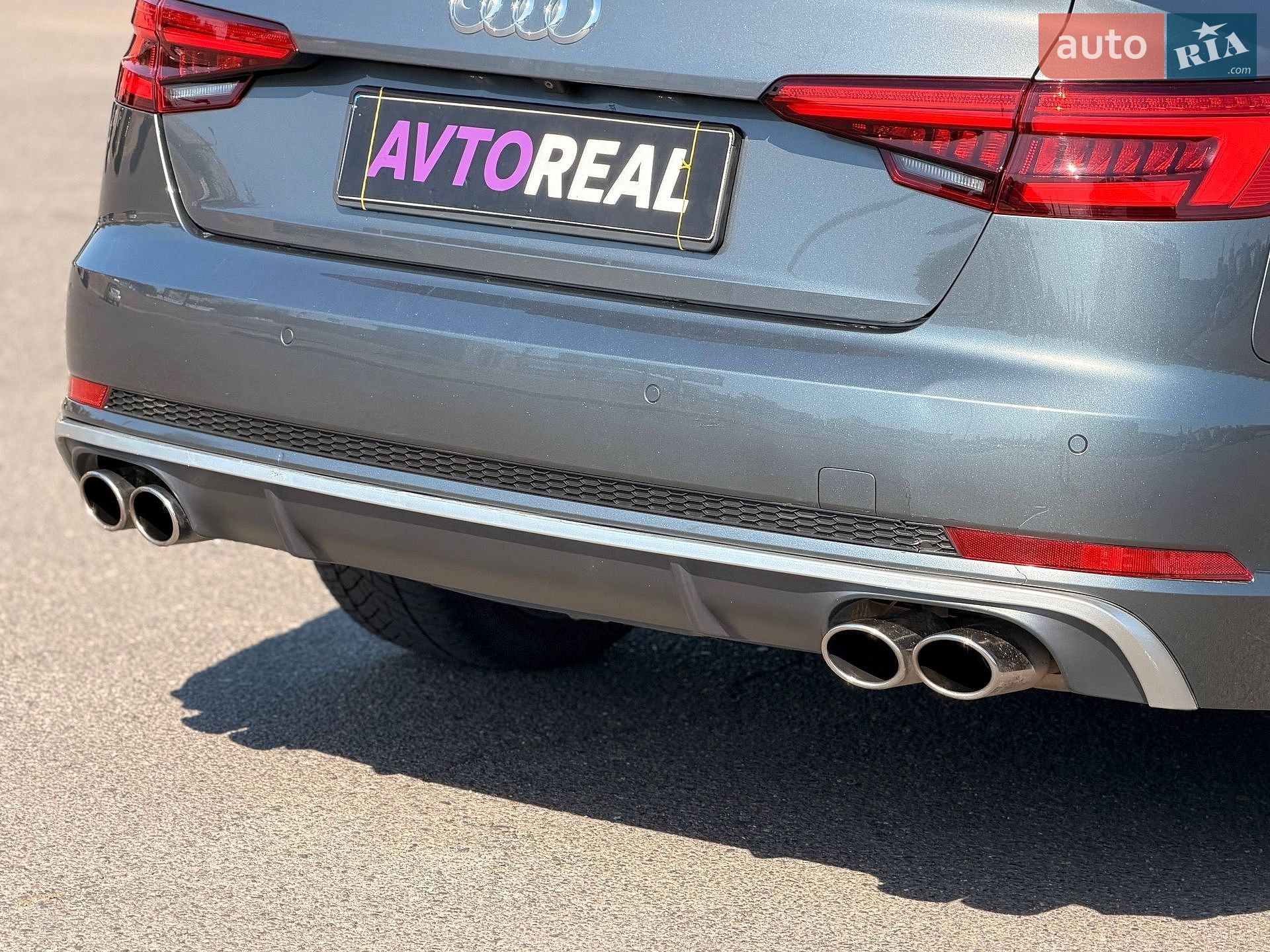 Audi A4 2016 VIN WAULNAF45HN011425 фото оголошення 29 з 96