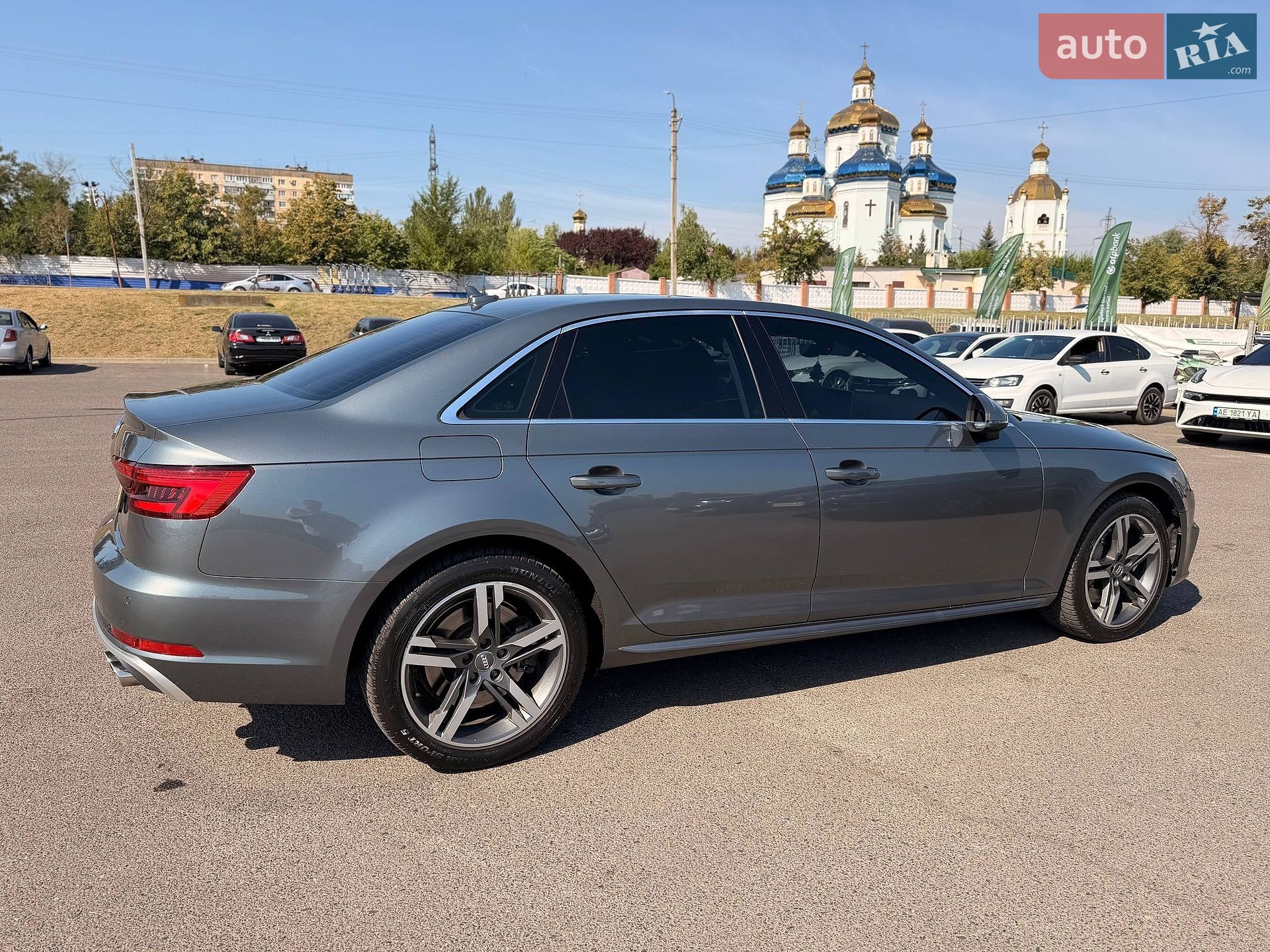 Audi A4 2016 VIN WAULNAF45HN011425 фото оголошення 31 з 96
