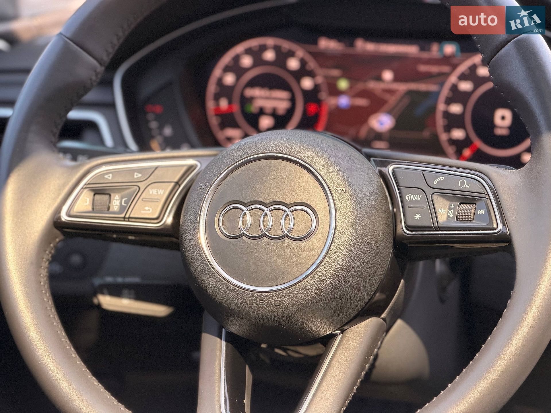 Audi A4 2016 VIN WAULNAF45HN011425 фото оголошення 67 з 96