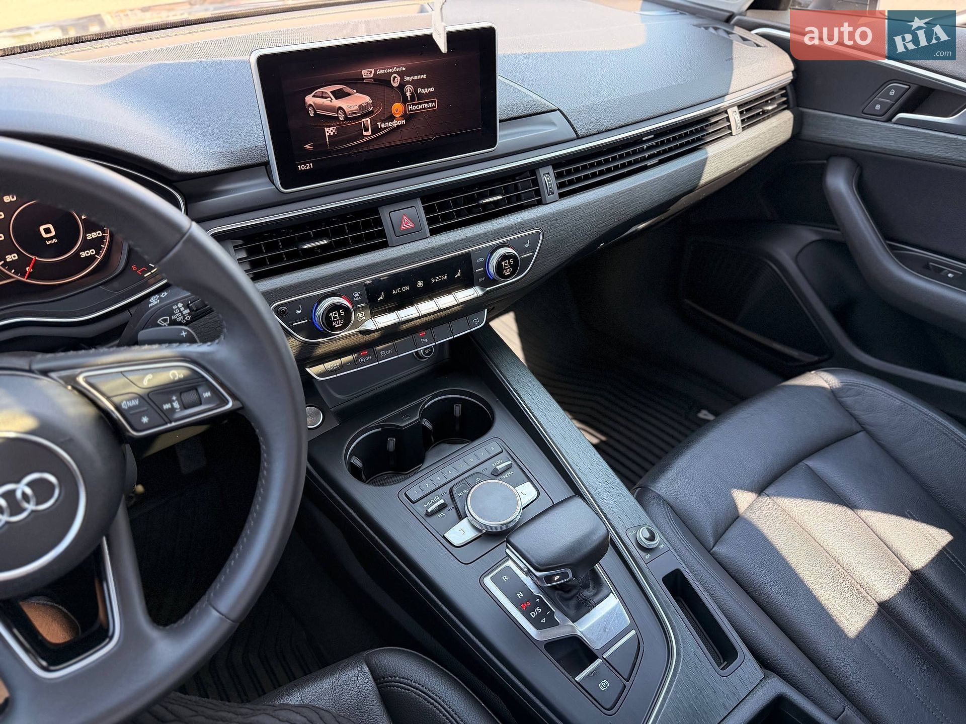 Audi A4 2016 VIN WAULNAF45HN011425 фото оголошення 73 з 96