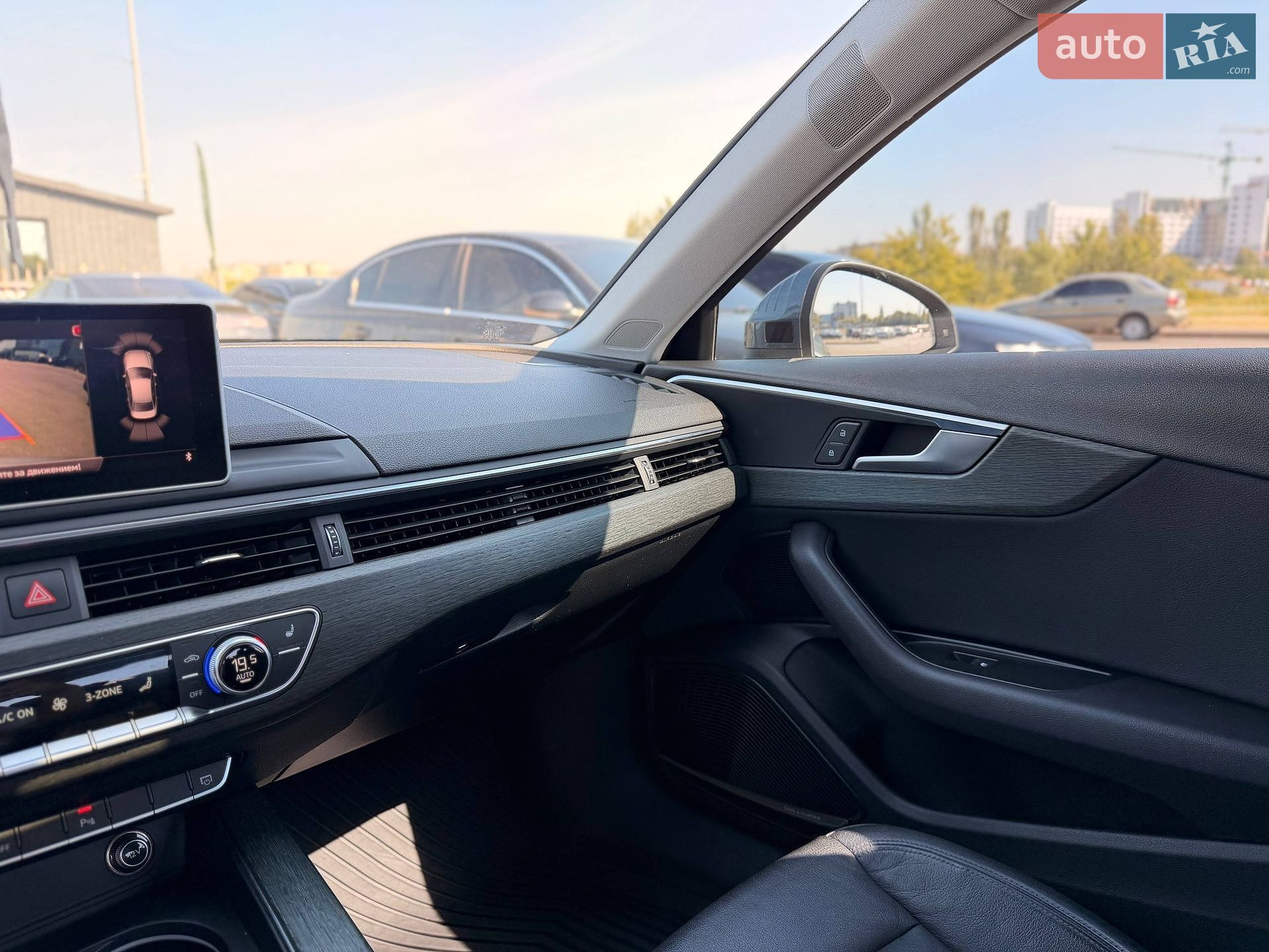 Audi A4 2016 VIN WAULNAF45HN011425 фото оголошення 92 з 96