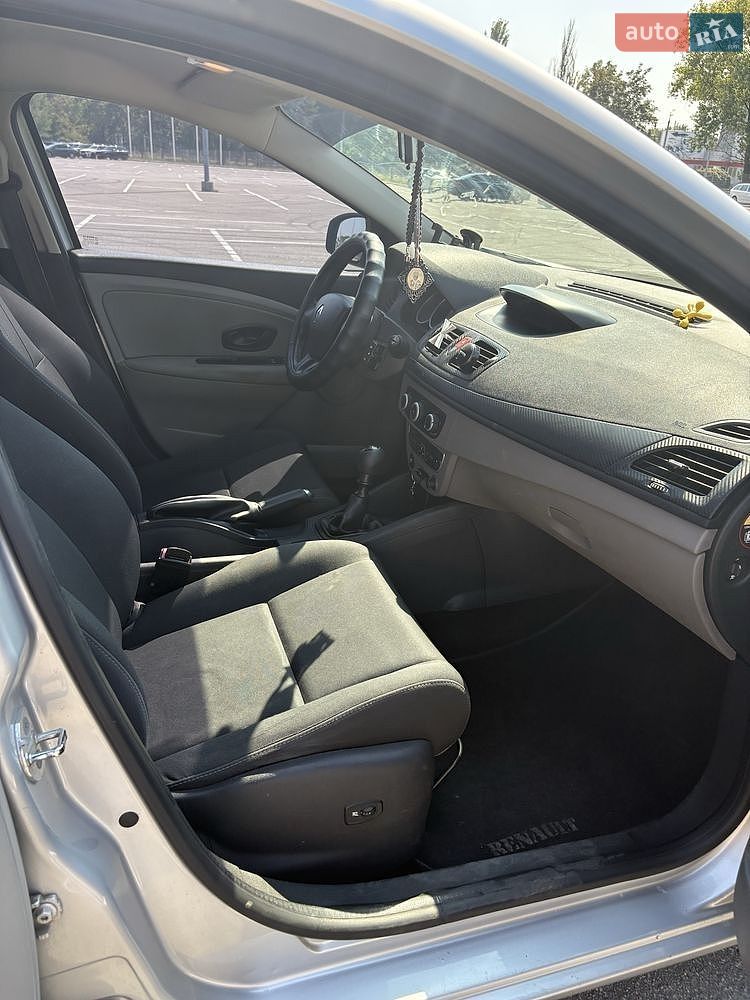 Renault Megane 2010 VIN VF1KZ030643888410 фото оголошення 6 з 10