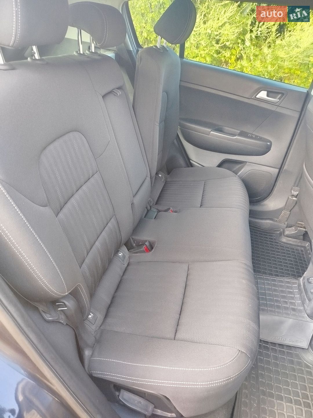 Kia Sportage 2018 VIN U5YPG815AJL493884 фото оголошення 4 з 15
