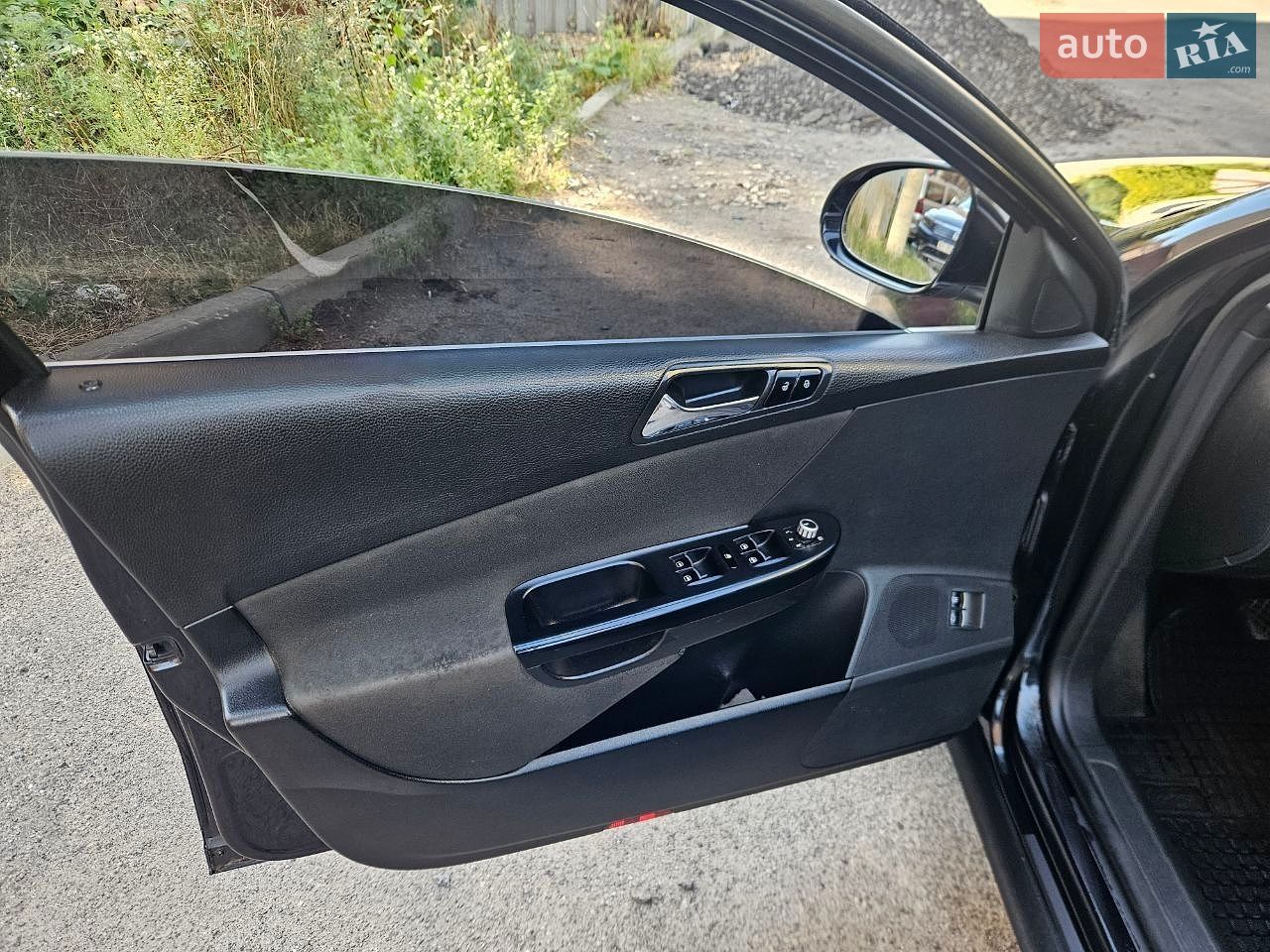 Volkswagen Passat 2005 VIN WVWZZZ3CZ6E103679 фото оголошення 16 з 34