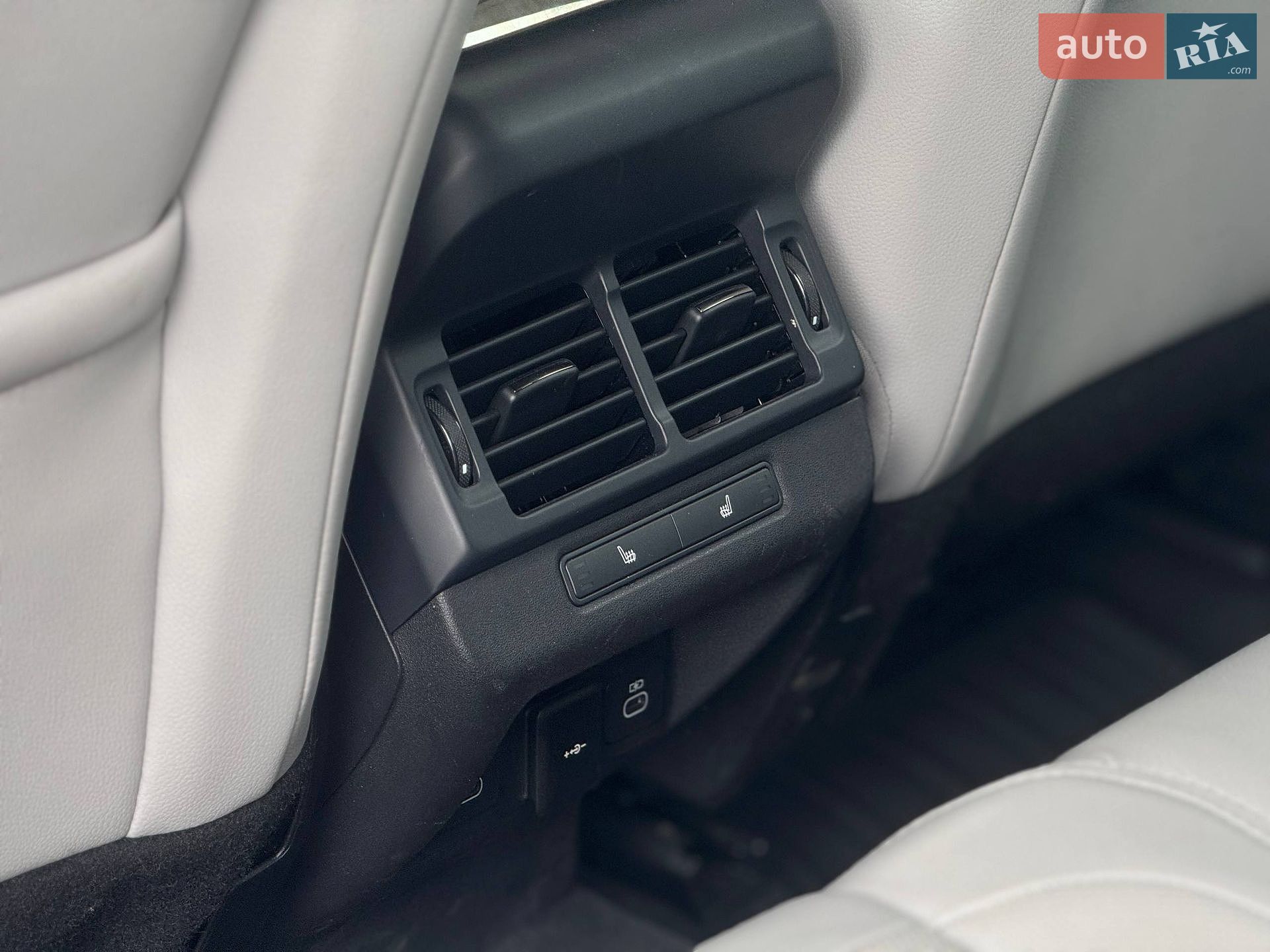 Land Rover Range Rover Evoque 2024 VIN SALZA2BN4SH278406 фото оголошення 16 з 18