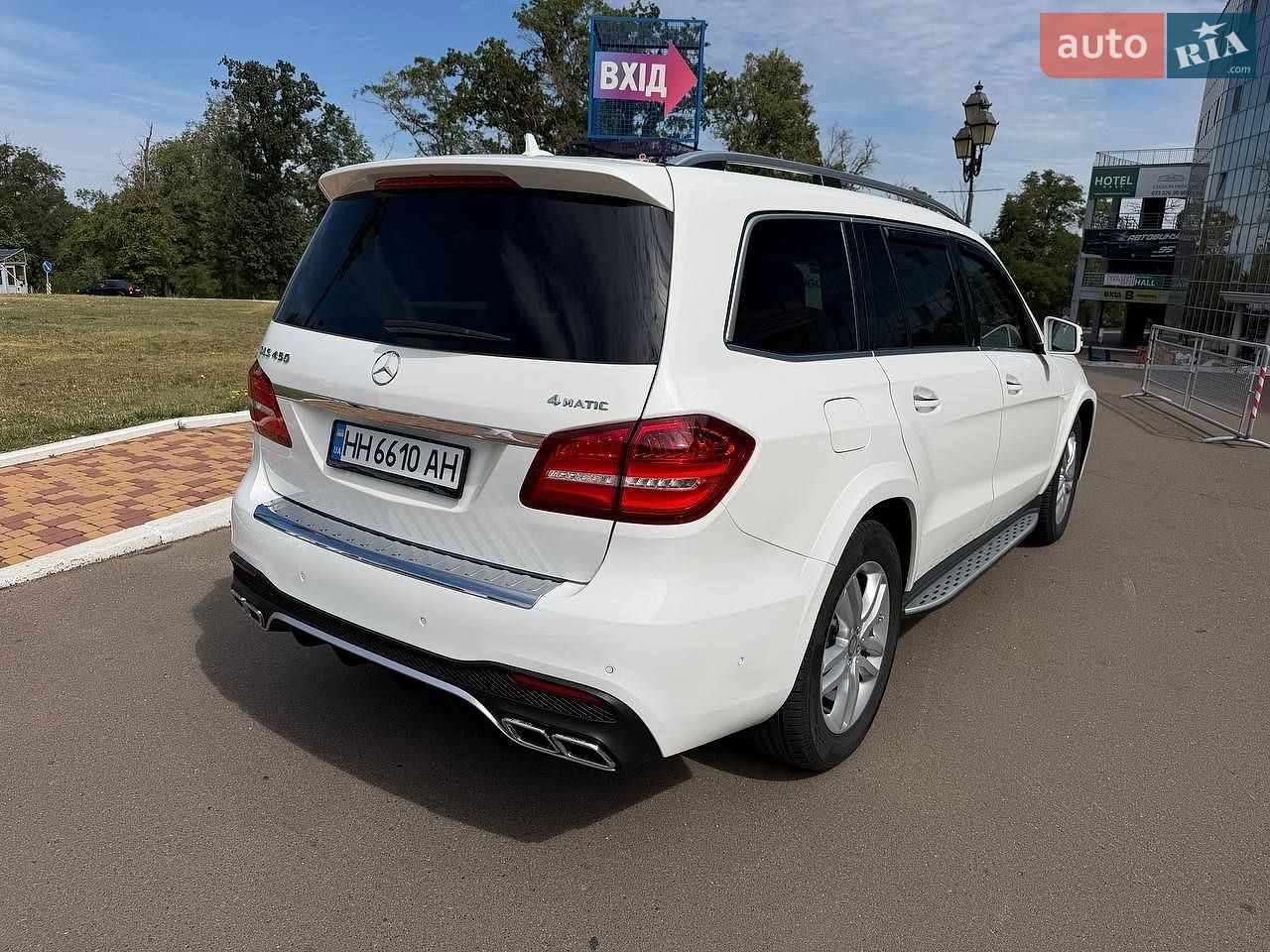 Mercedes-Benz GLS-Class 2016 VIN 4JGDF6EE8HA758726 фото оголошення 17 з 24