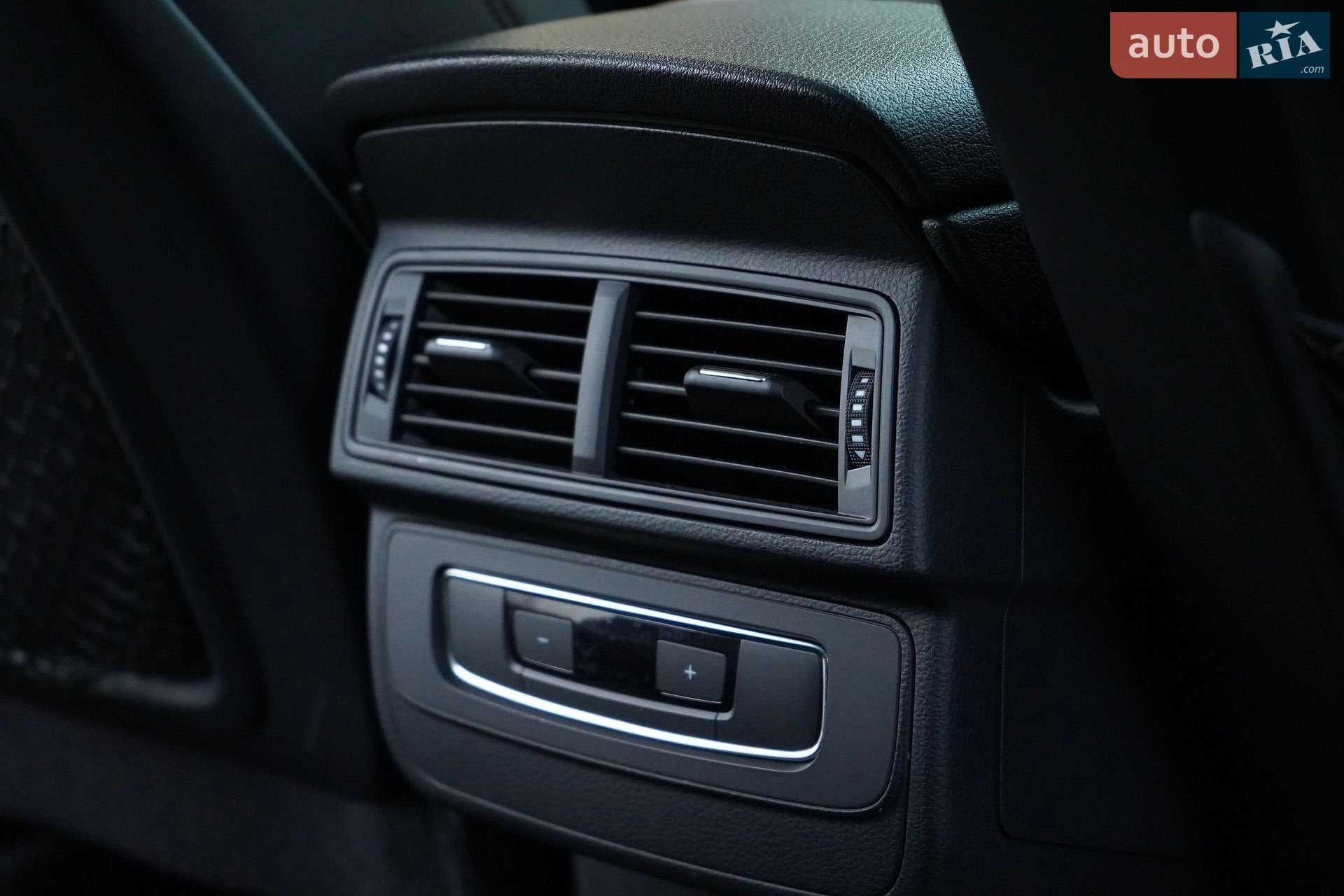 Audi Q7 2017 VIN WA1AHAF75HD044131 фото оголошення 59 з 68