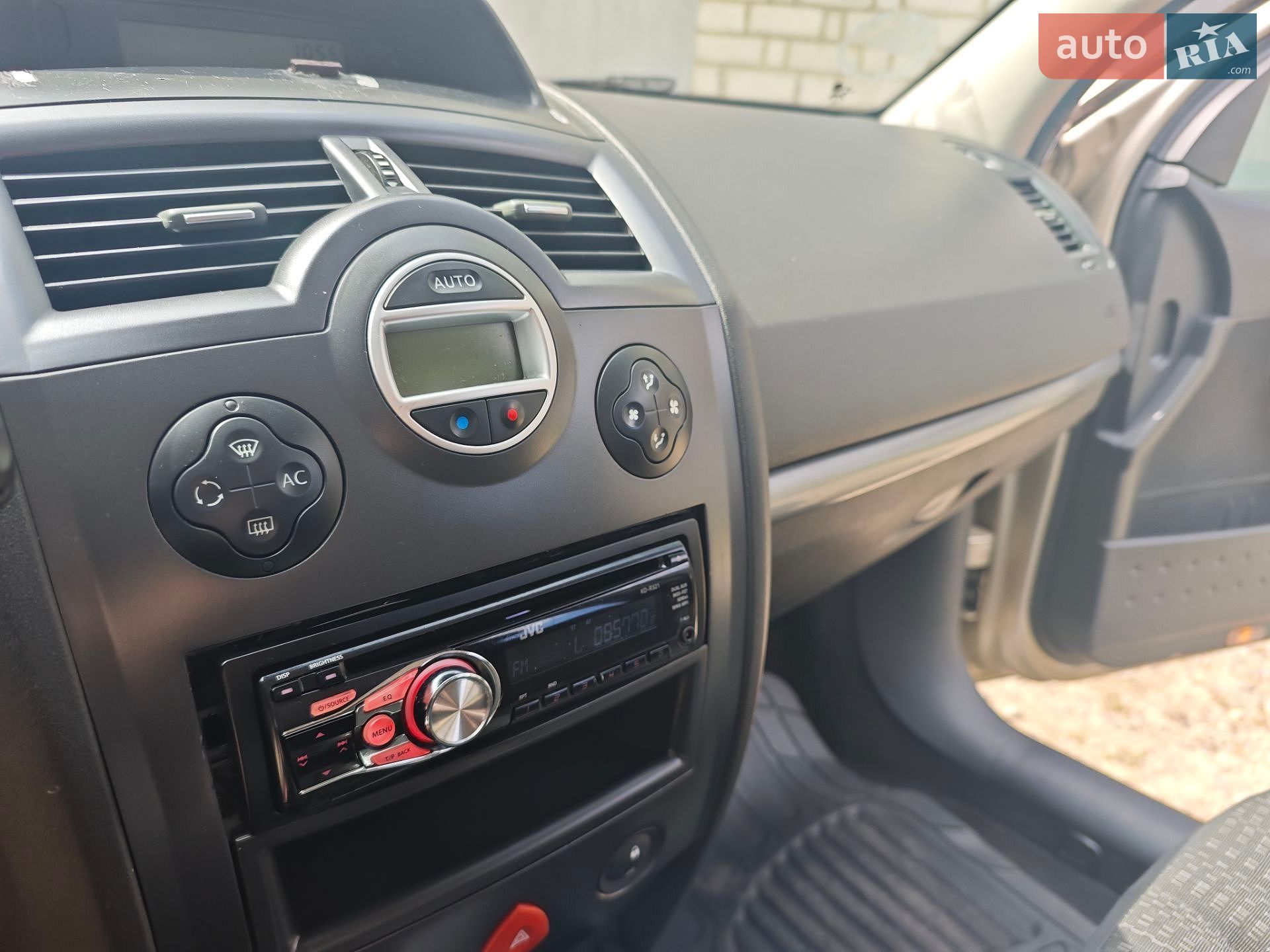 Renault Megane 2007 VIN VF1KM1R0H38115422 фото оголошення 16 з 38