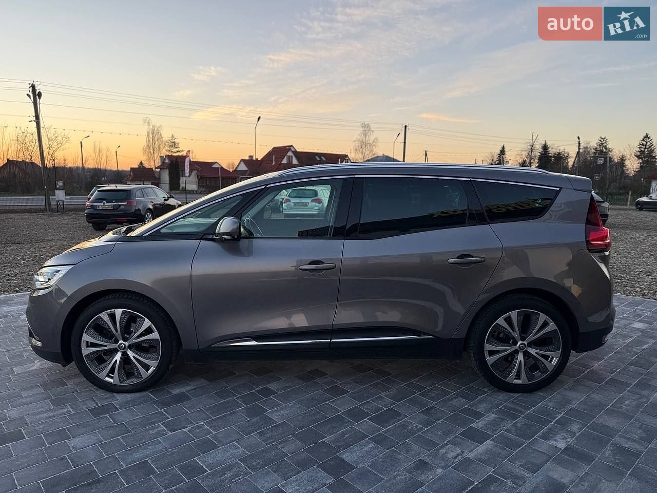 Renault Grand Scenic 2018 VIN VF1RFA00361255612 фото оголошення 4 з 40