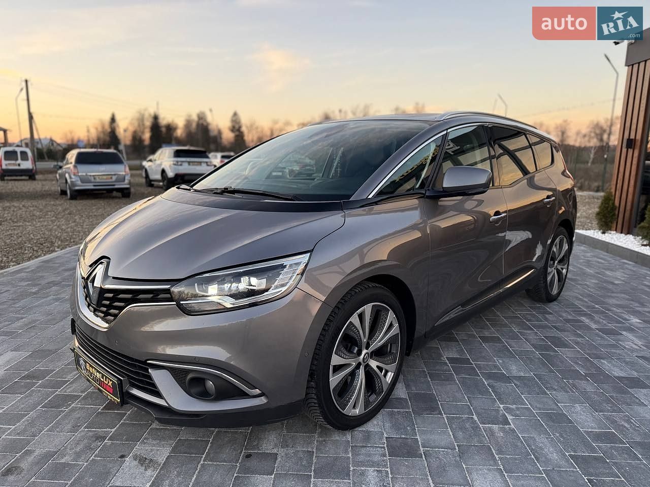 Renault Grand Scenic 2018 VIN VF1RFA00361255612 фото оголошення 3 з 40
