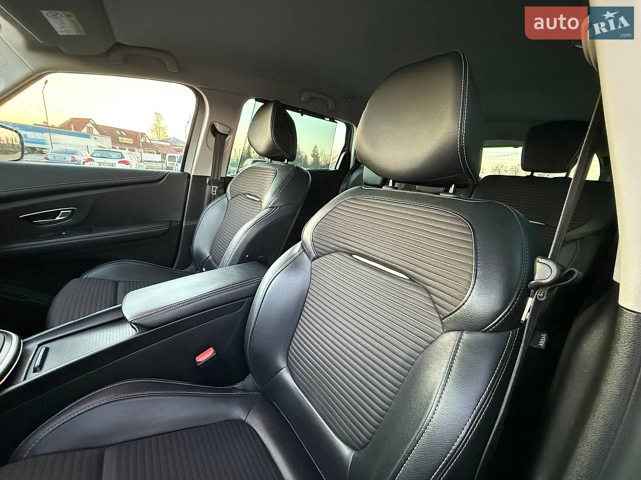 Renault Grand Scenic 2018 VIN VF1RFA00361255612 фото оголошення 12 з 40