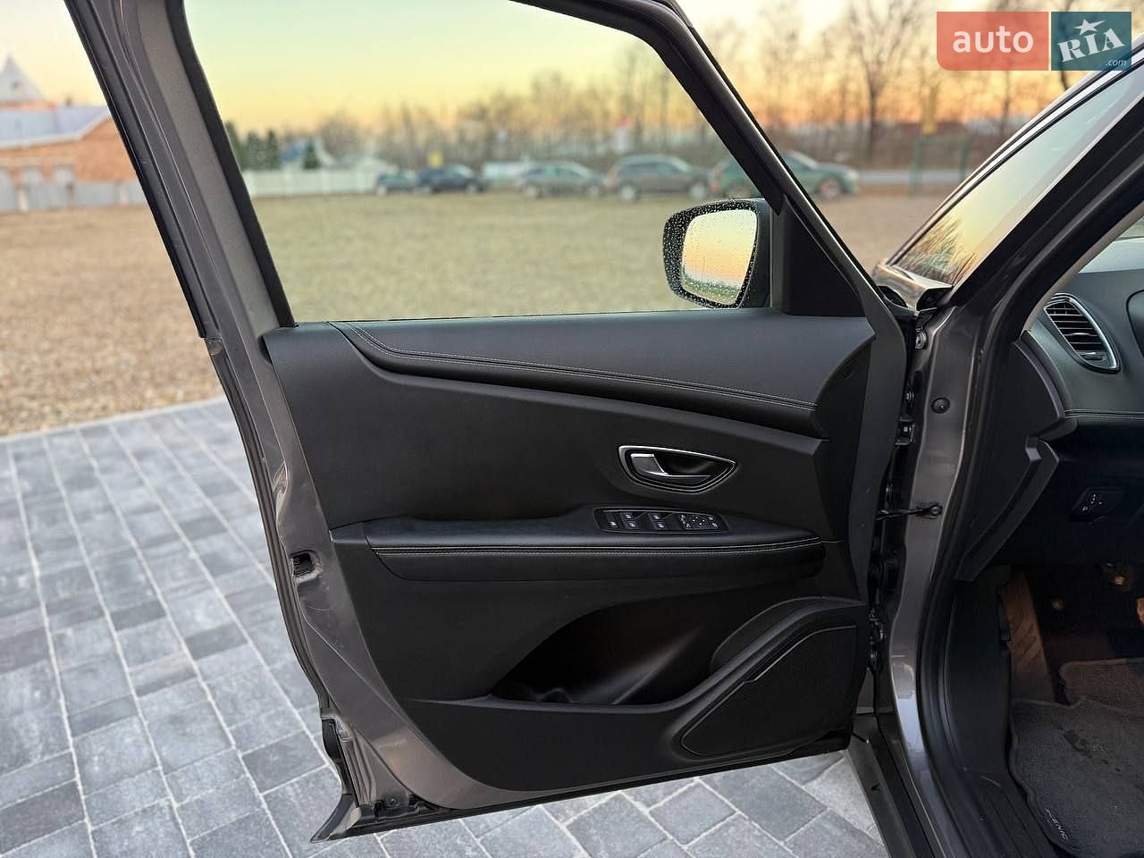 Renault Grand Scenic 2018 VIN VF1RFA00361255612 фото оголошення 13 з 40