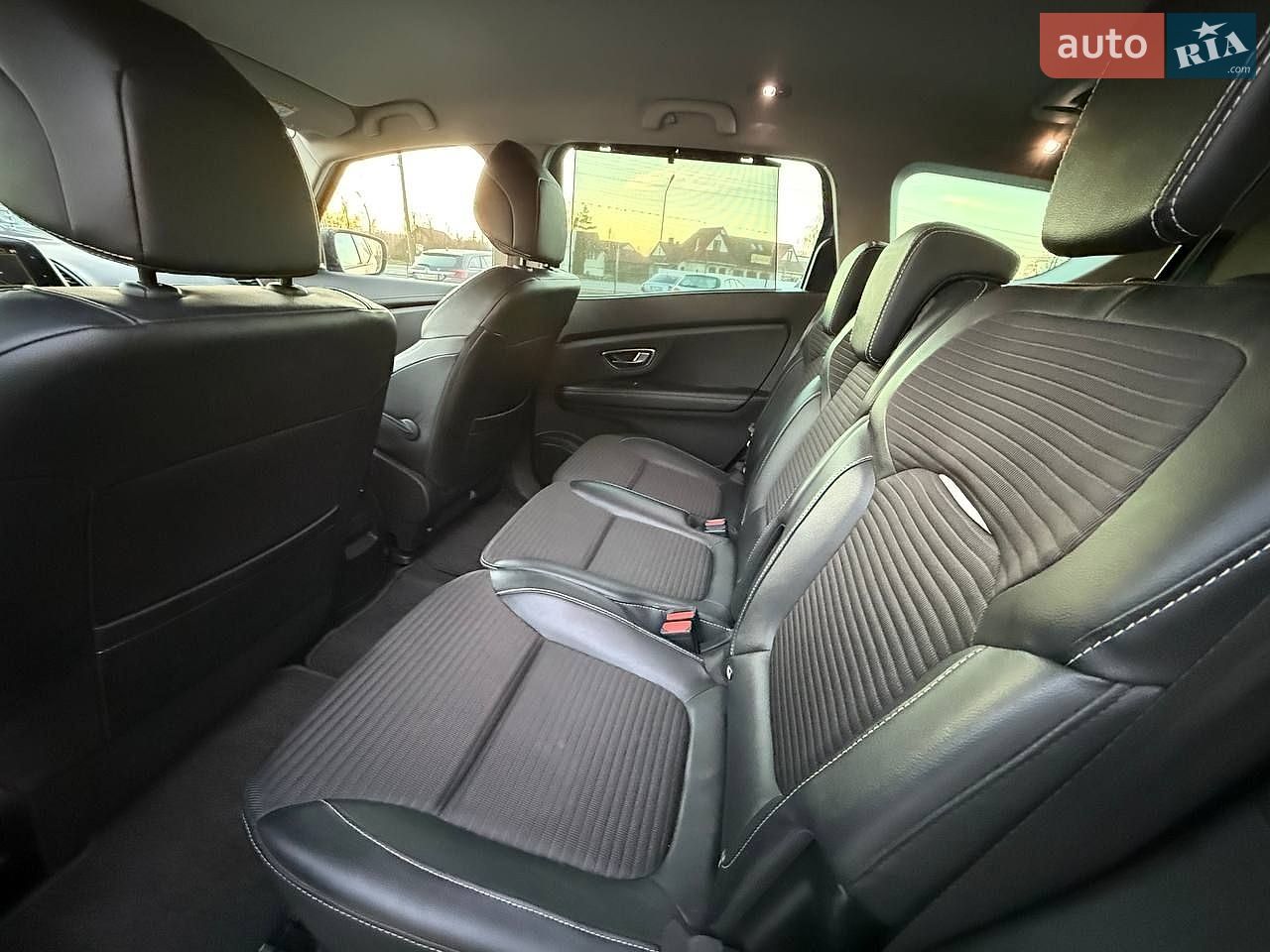 Renault Grand Scenic 2018 VIN VF1RFA00361255612 фото оголошення 24 з 40