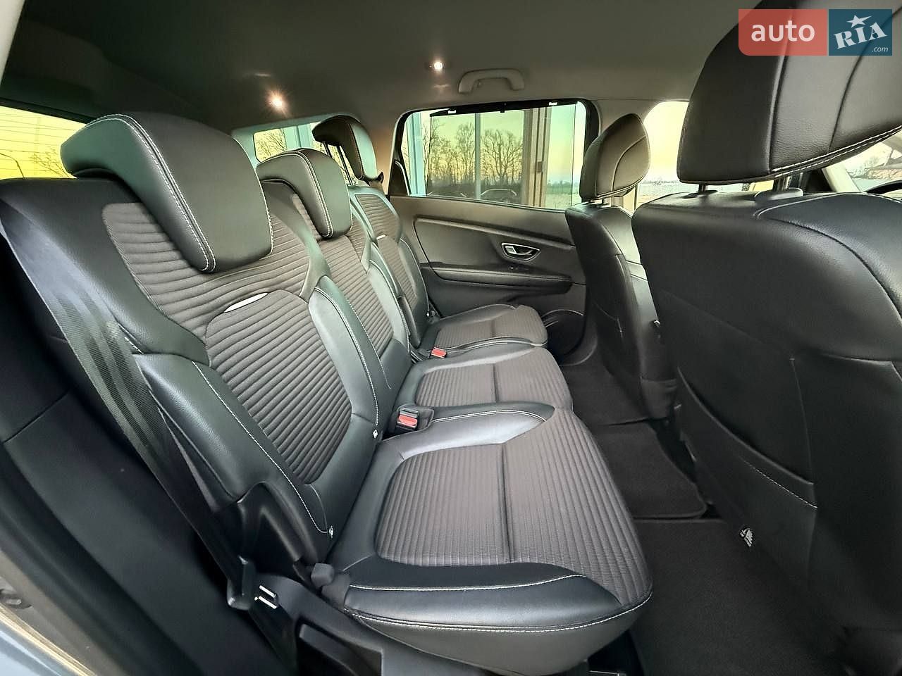 Renault Grand Scenic 2018 VIN VF1RFA00361255612 фото оголошення 26 з 40