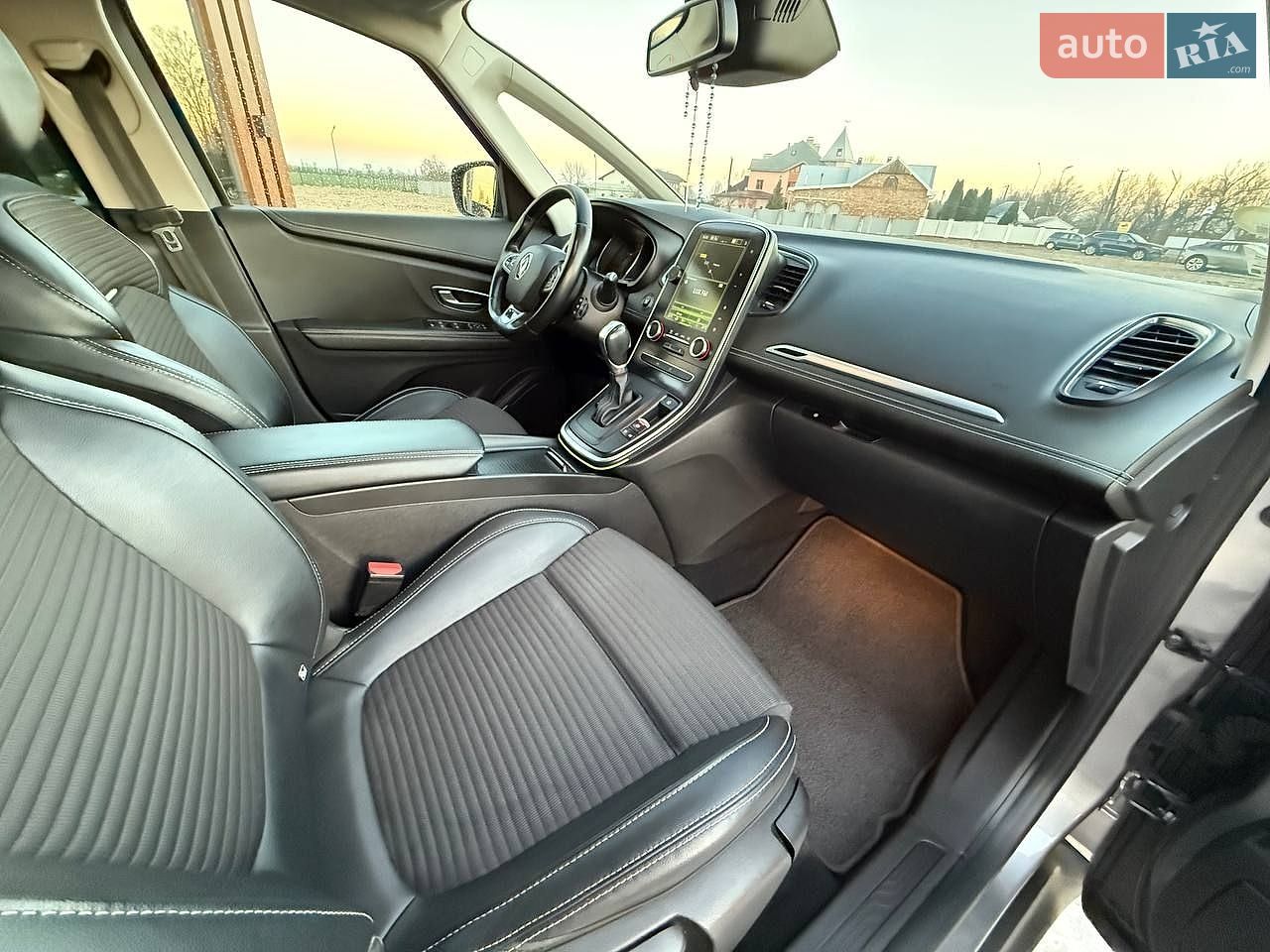 Renault Grand Scenic 2018 VIN VF1RFA00361255612 фото оголошення 28 з 40