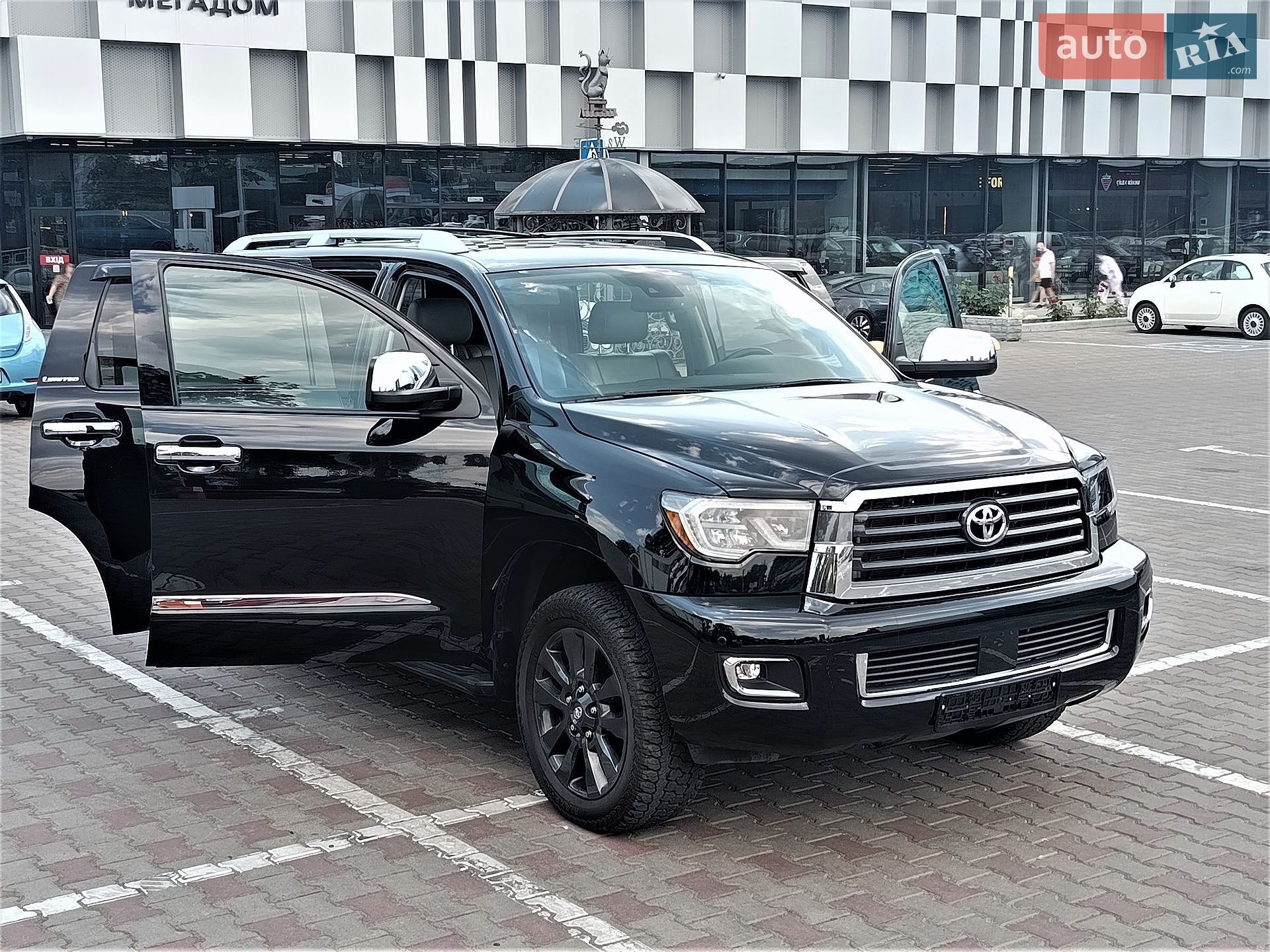 Toyota Sequoia 2018 VIN 5TDJY5G13KS167560 фото оголошення 5 з 57