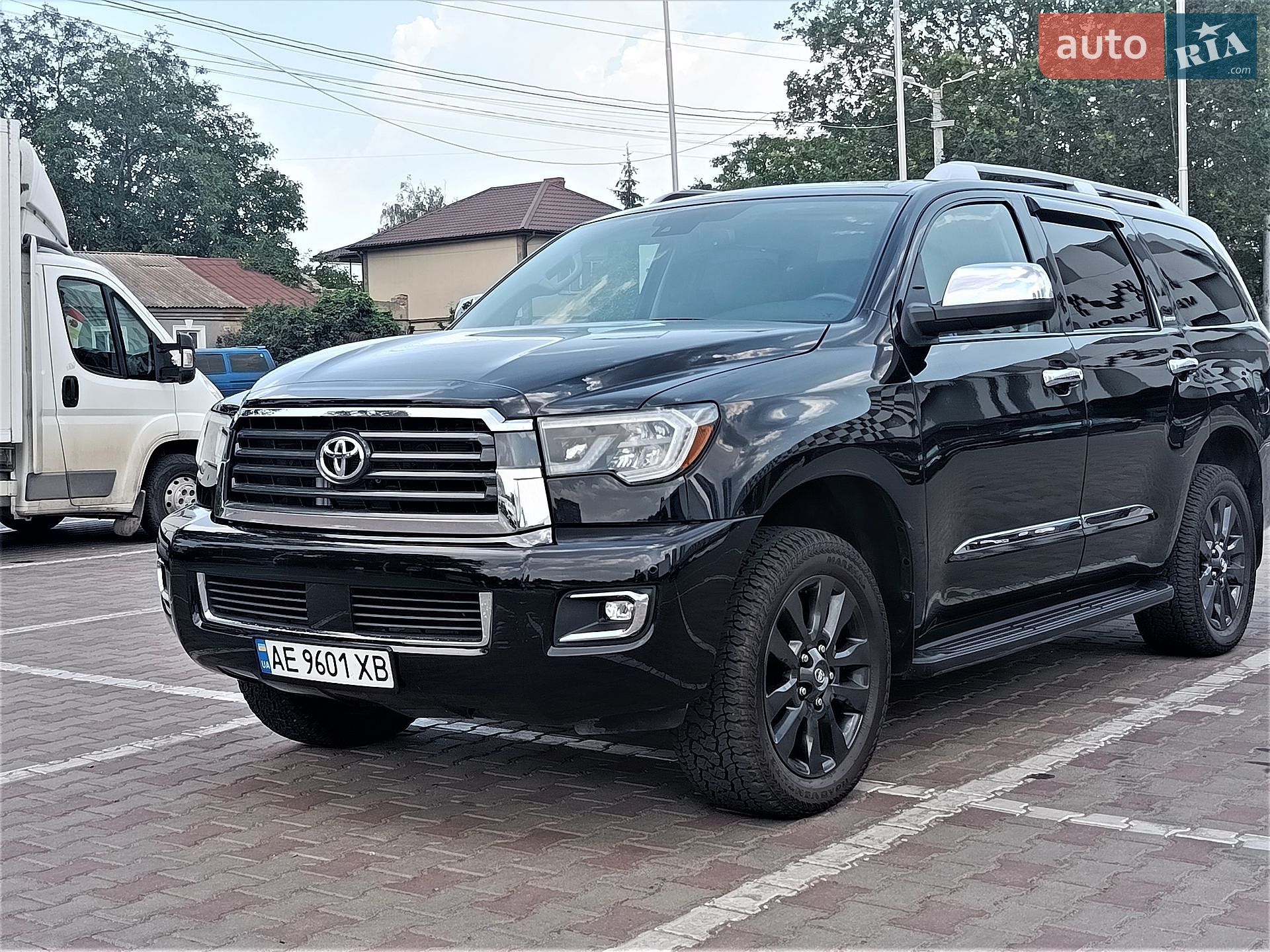 Toyota Sequoia 2018 VIN 5TDJY5G13KS167560 фото оголошення 9 з 57