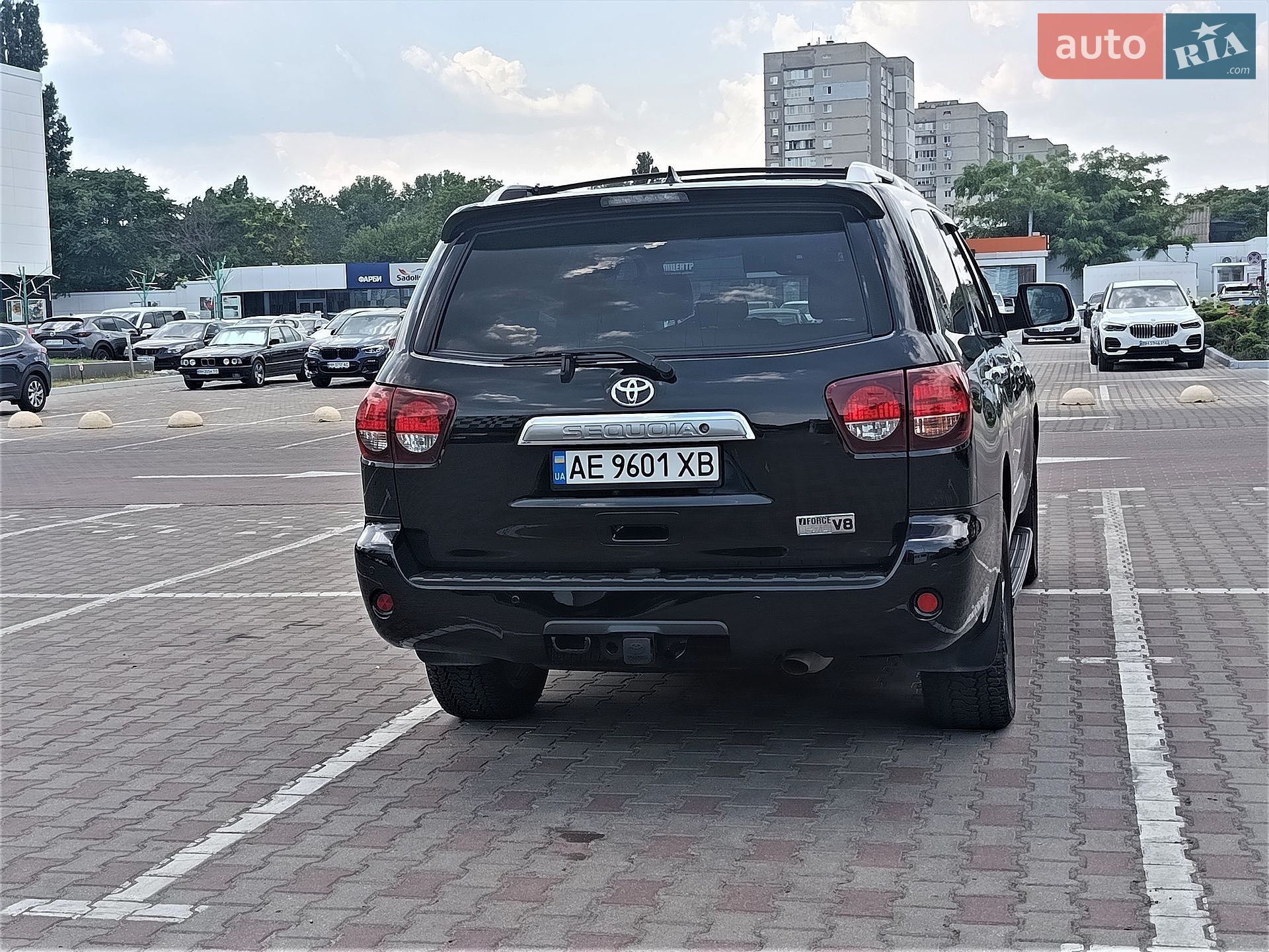 Toyota Sequoia 2018 VIN 5TDJY5G13KS167560 фото оголошення 13 з 57