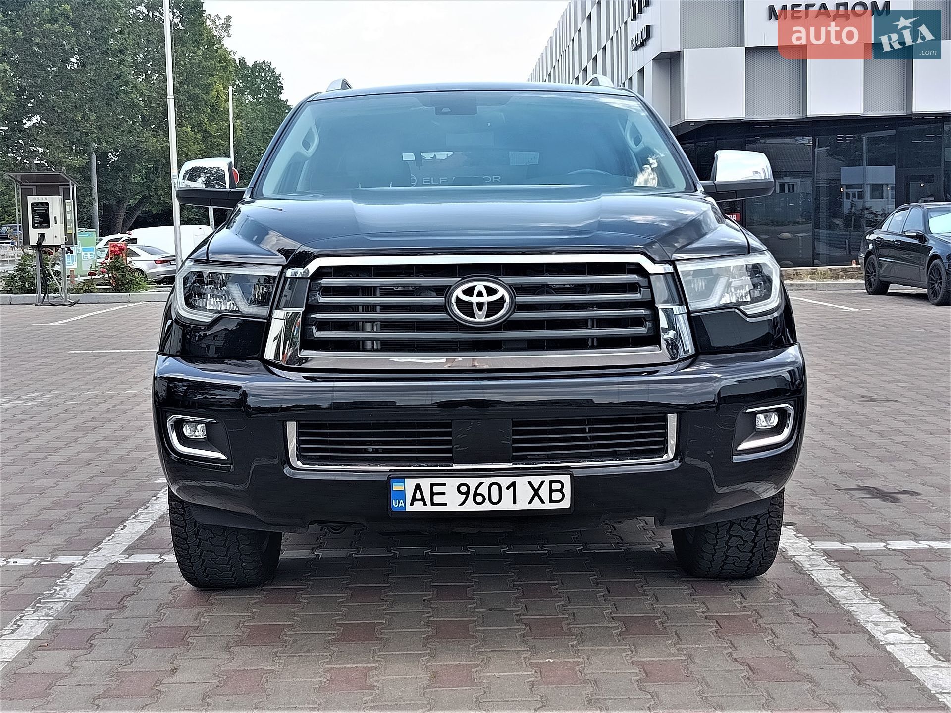 Toyota Sequoia 2018 VIN 5TDJY5G13KS167560 фото оголошення 20 з 57