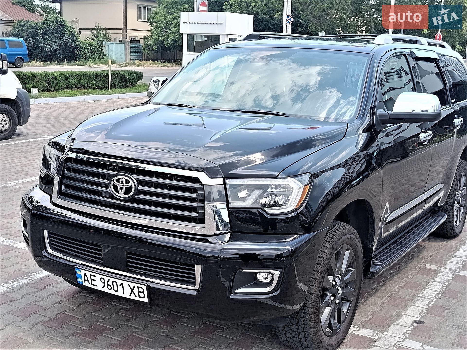 Toyota Sequoia 2018 VIN 5TDJY5G13KS167560 фото оголошення 22 з 57