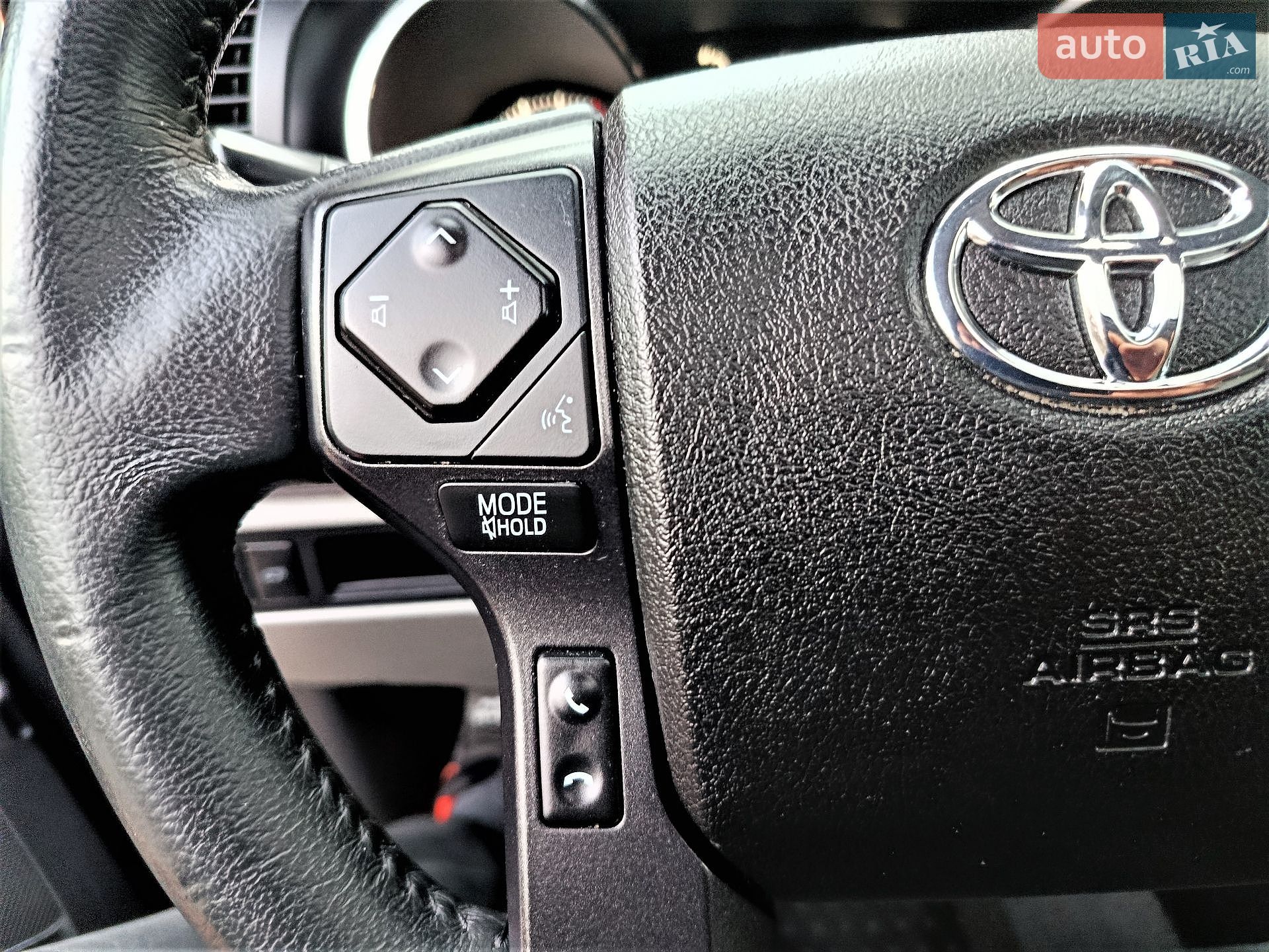 Toyota Sequoia 2018 VIN 5TDJY5G13KS167560 фото оголошення 35 з 57