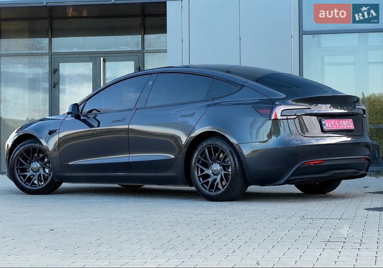 Tesla Model 3 2025 VIN 5YJ3E1EA4SF952168 фото оголошення 3 з 59