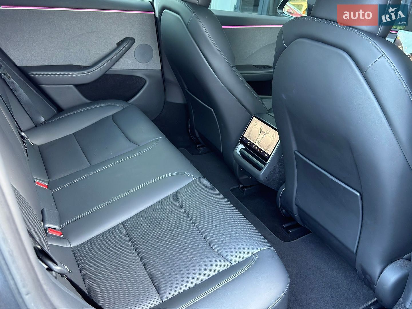 Tesla Model 3 2025 VIN 5YJ3E1EA4SF952168 фото оголошення 13 з 59