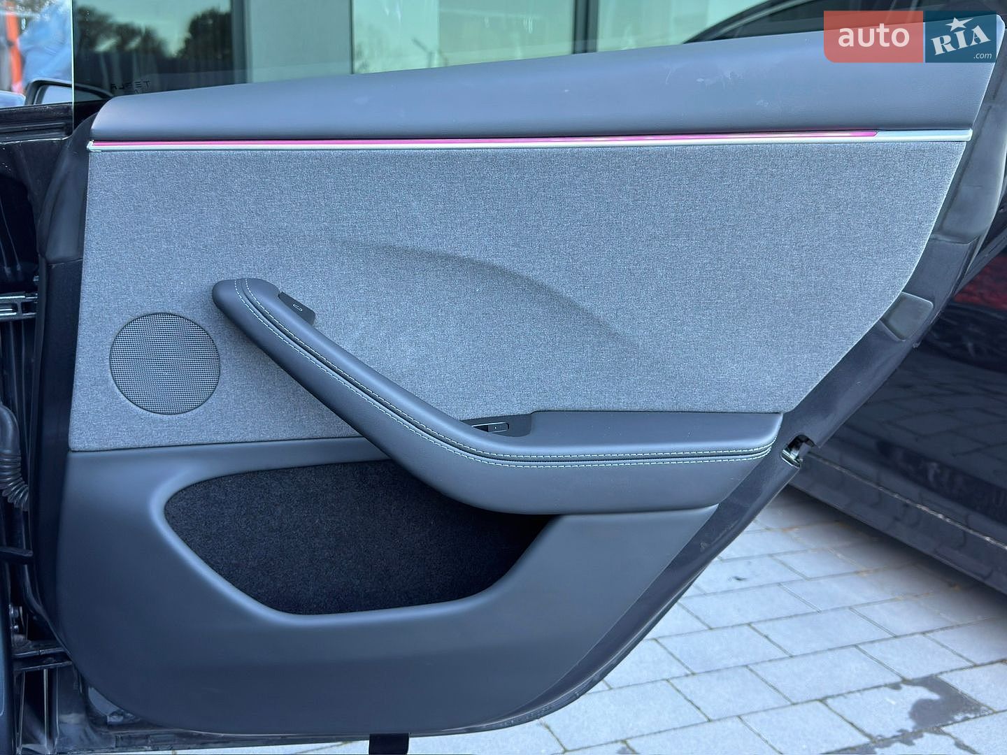 Tesla Model 3 2025 VIN 5YJ3E1EA4SF952168 фото оголошення 28 з 59