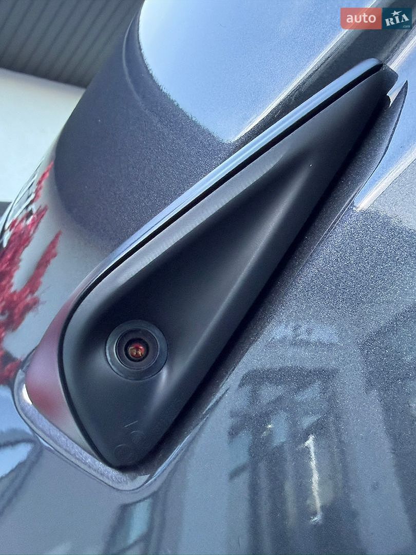 Tesla Model 3 2025 VIN 5YJ3E1EA4SF952168 фото оголошення 33 з 59
