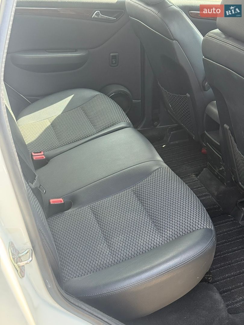 Mercedes-Benz A-Class 2010 VIN WDD1690322J855107 фото оголошення 4 з 4