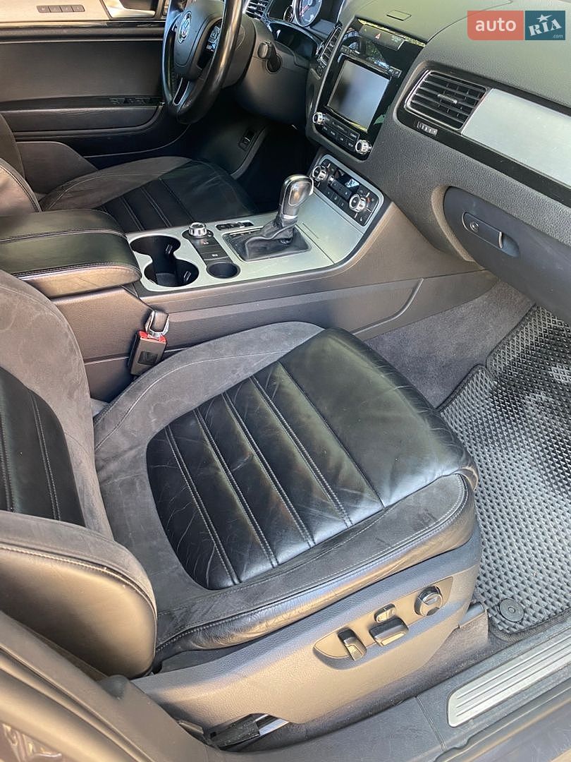 Volkswagen Touareg 2011 VIN WVGZZZ7PZCD001597 фото оголошення 30 з 44
