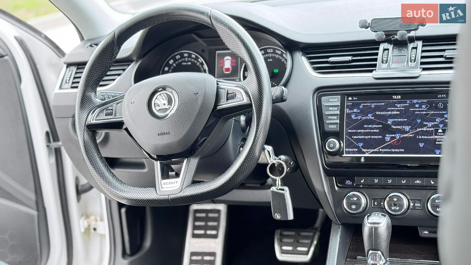 Skoda Octavia Scout 2015 VIN TMBLK9NE4F0226664 фото оголошення 55 з 56