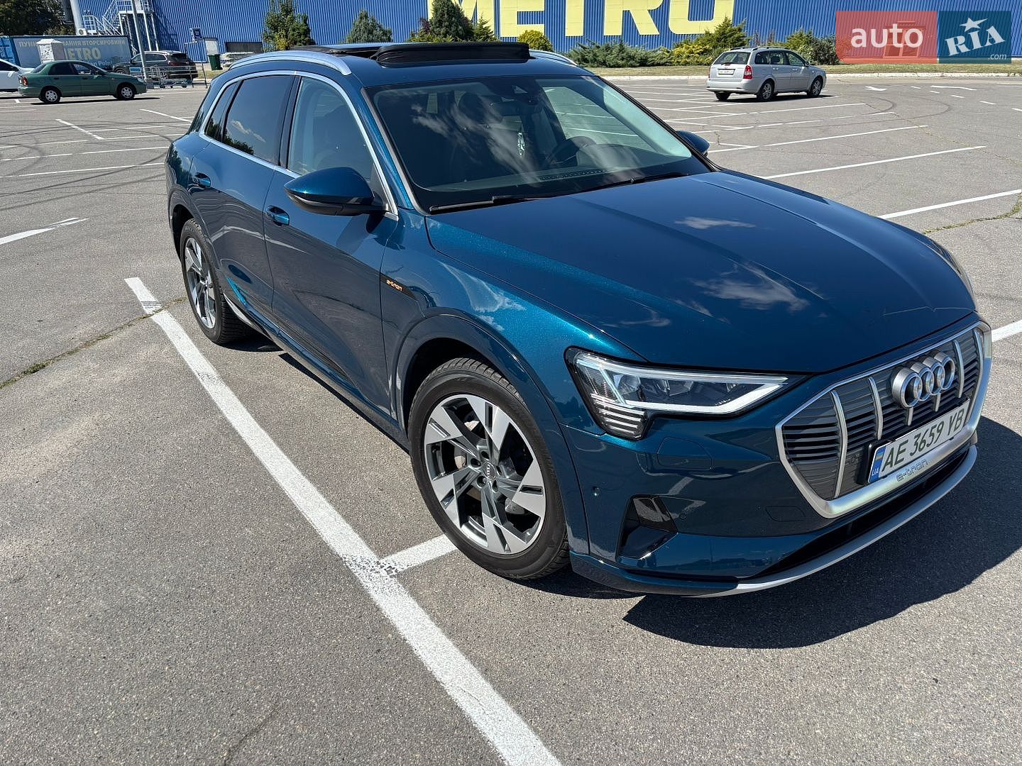 Audi e-tron 2019 VIN WAUZZZGE5LB016512 фото оголошення 102 з 130