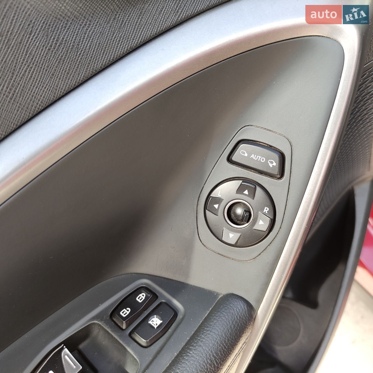 Hyundai Santa FE 2013 VIN KMHST81XDDU115748 фото оголошення 56 з 75