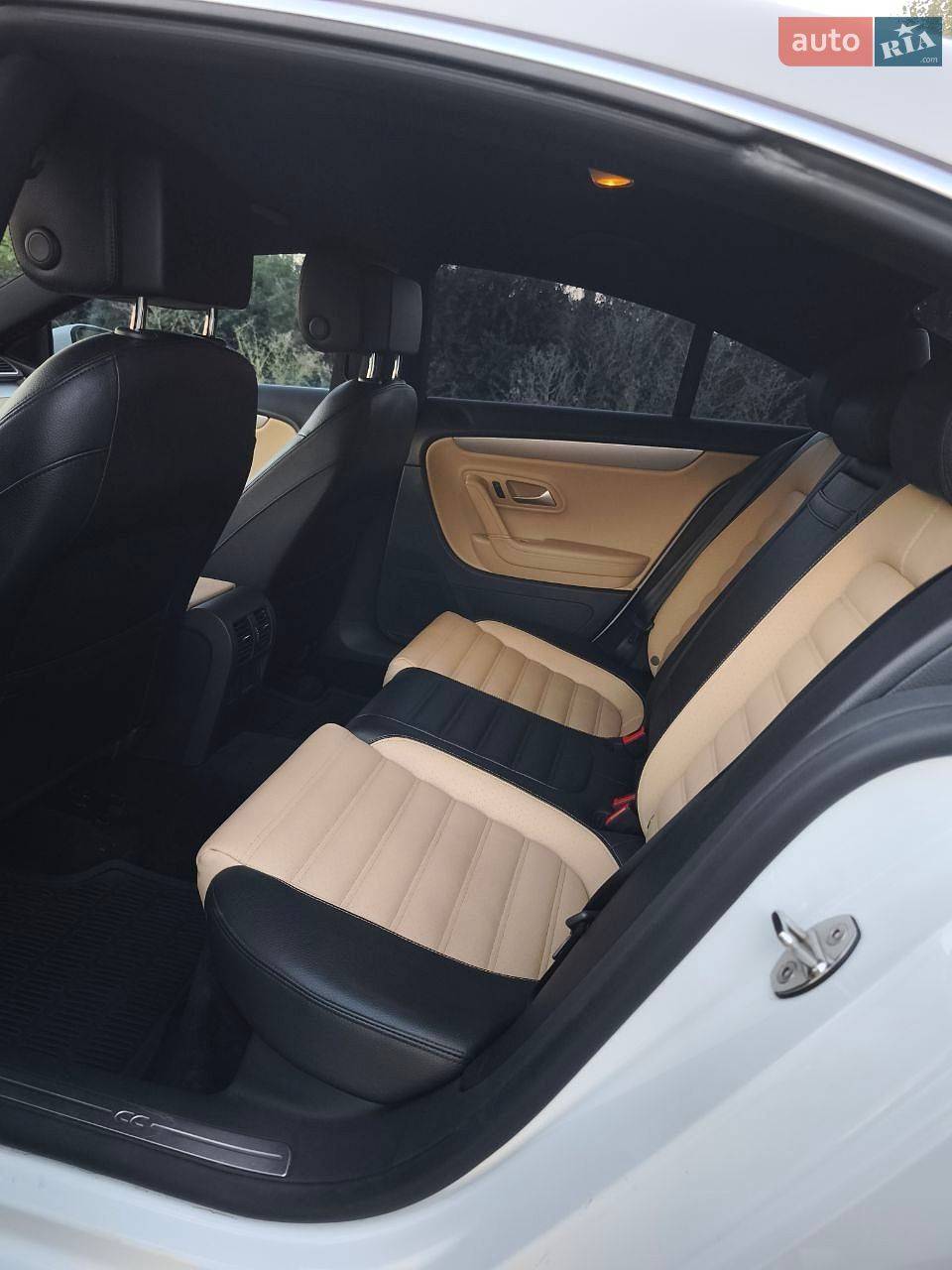 Volkswagen CC / Passat CC 2015 VIN WVWBP7AN5GE505150 фото оголошення 8 з 11