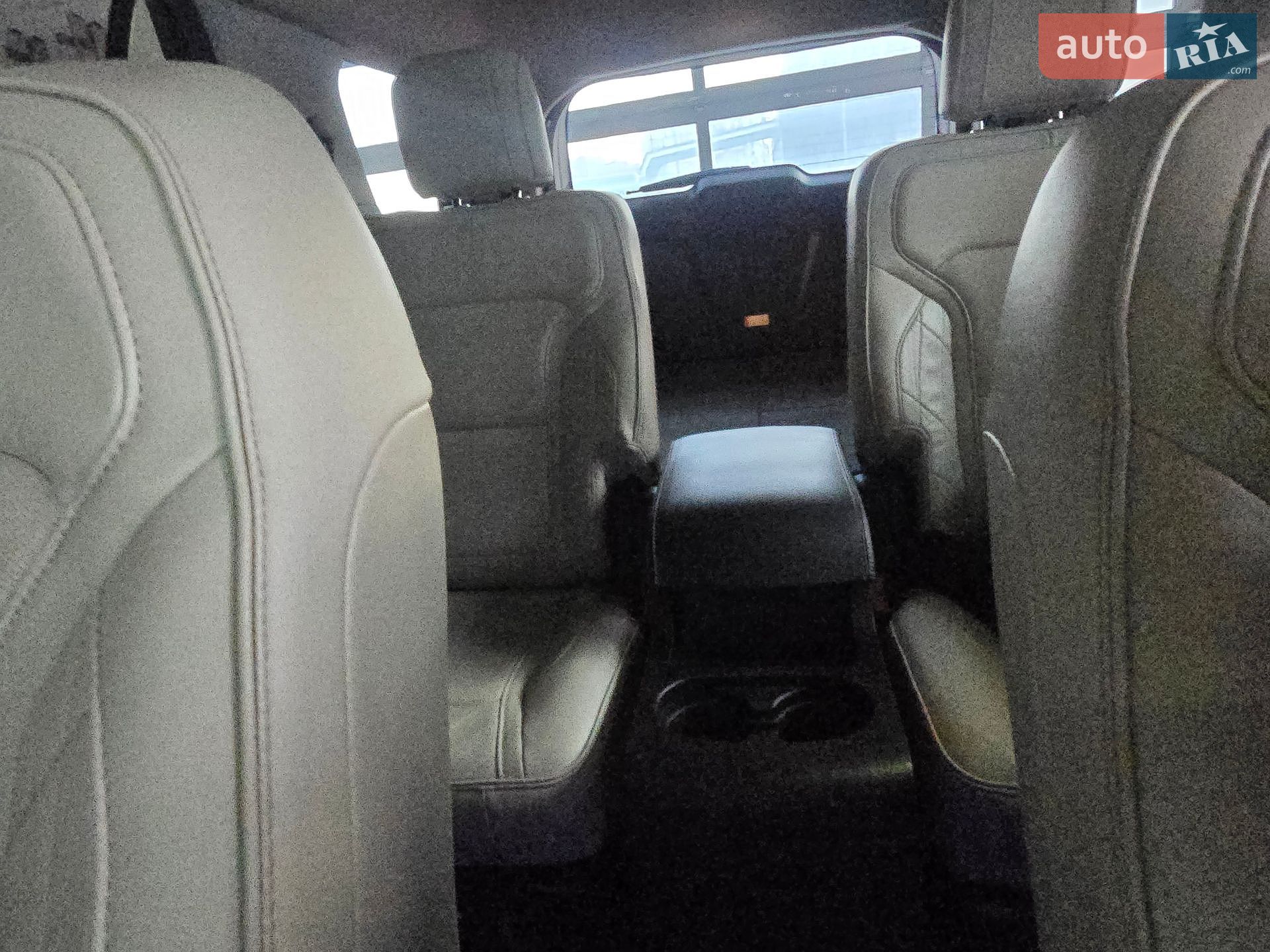 Ford Explorer 2015 VIN 1FM5K8HT5GGB83826 фото оголошення 31 з 52