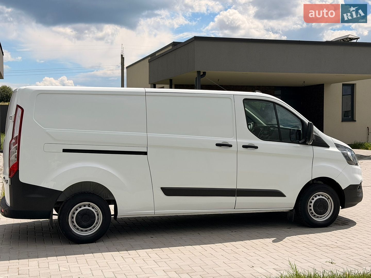 Ford Transit Custom 2022 VIN WF0YXXTTGYNJ28125 фото оголошення 7 з 31