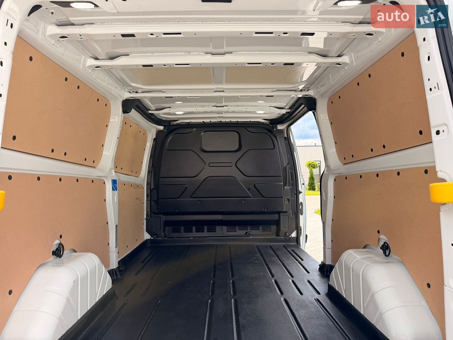 Ford Transit Custom 2022 VIN WF0YXXTTGYNJ28125 фото оголошення 13 з 31