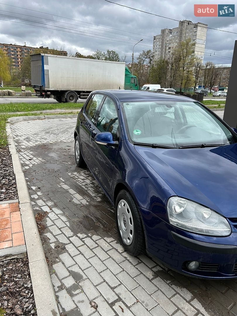 Volkswagen Golf 2004 VIN WVWZZZ1KZ4W102184 фото оголошення 3 з 7