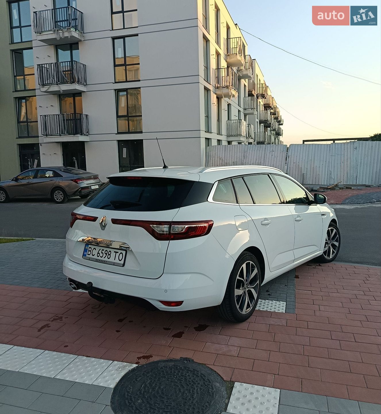 Renault Megane 2016 VIN VF1RFB00856967833 фото оголошення 6 з 41