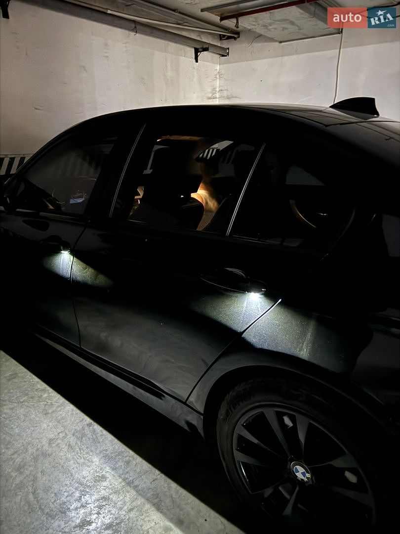 BMW 3 Series 2015 VIN WBA8E5G58GNT41644 фото оголошення 2 з 24