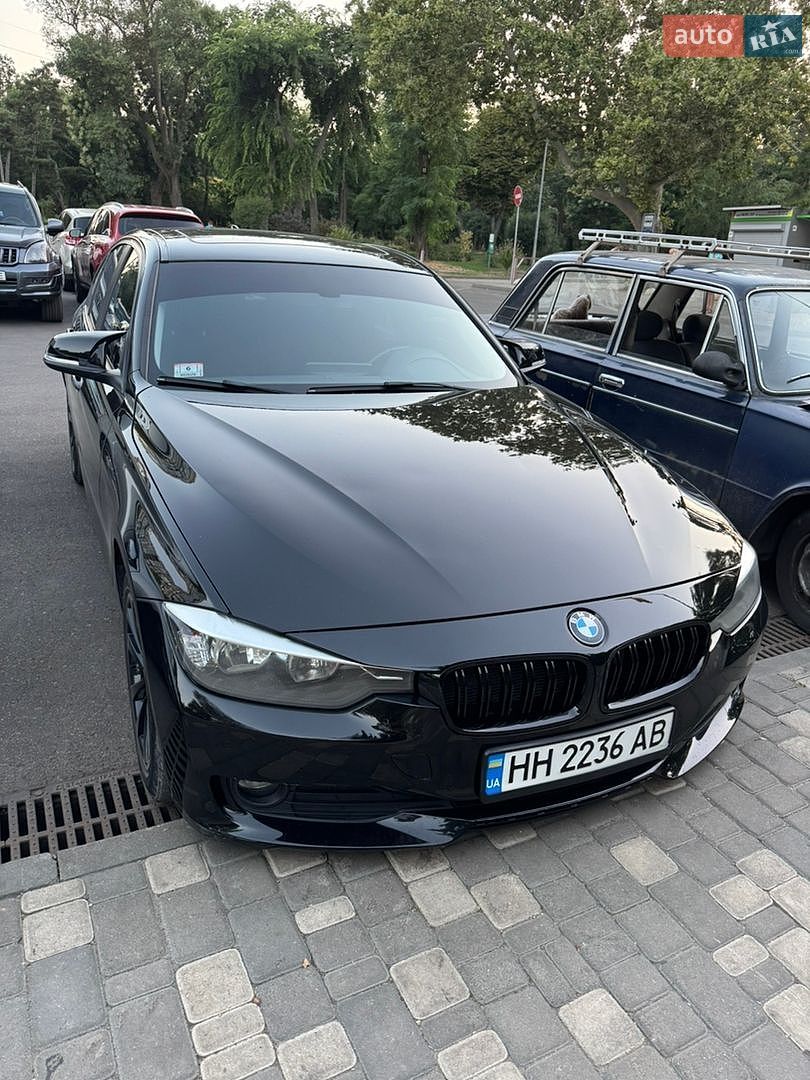 BMW 3 Series 2015 VIN WBA8E5G58GNT41644 фото оголошення 4 з 24