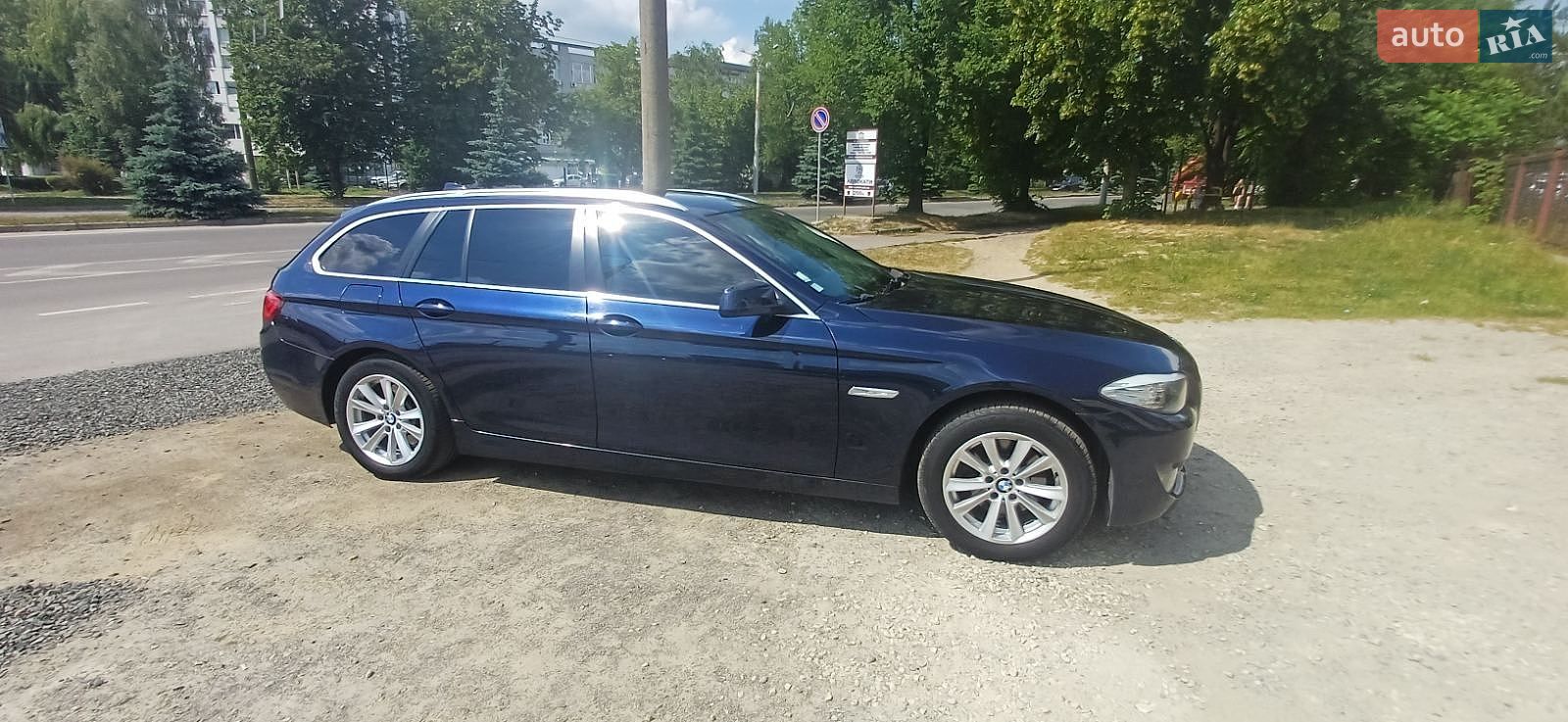 BMW 5 Series 2011 VIN WBAMX110X0C882372 фото оголошення 3 з 32