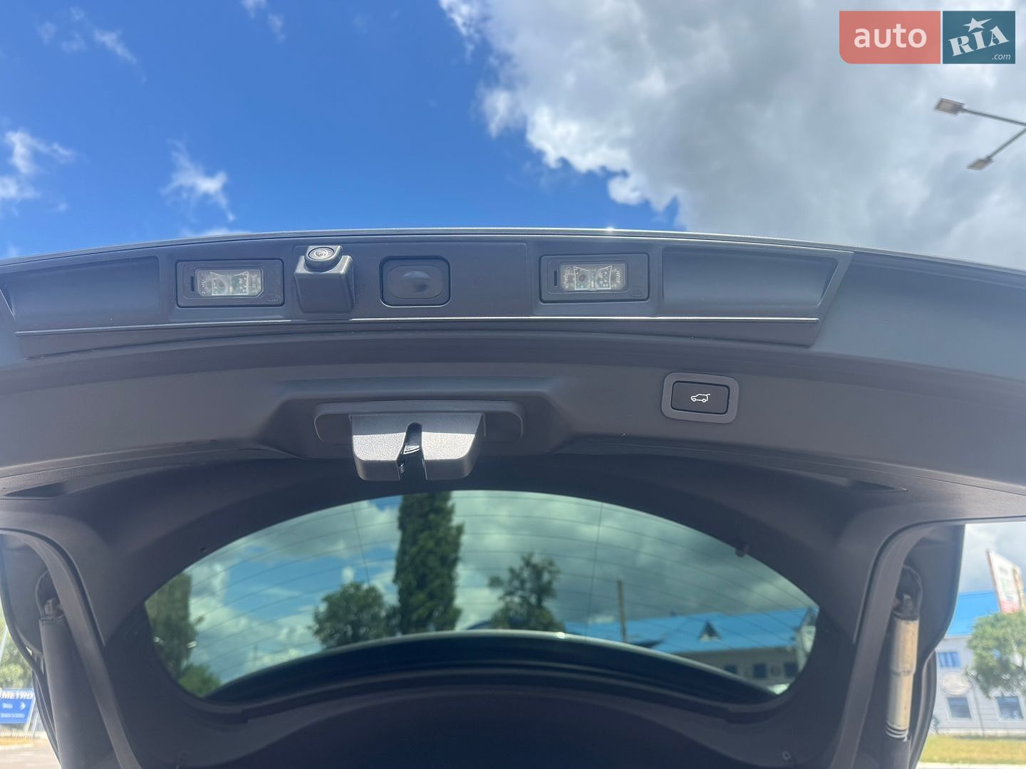 Jaguar I-Pace 2019 VIN SADHA2B14L1F78772 фото оголошення 24 з 36