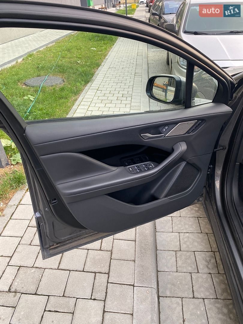 Jaguar I-Pace 2018 VIN SADHA2B11K1F69025 фото оголошення 15 з 24