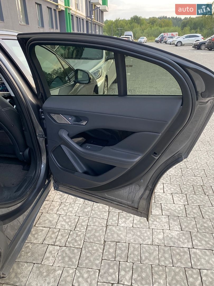 Jaguar I-Pace 2018 VIN SADHA2B11K1F69025 фото оголошення 19 з 24