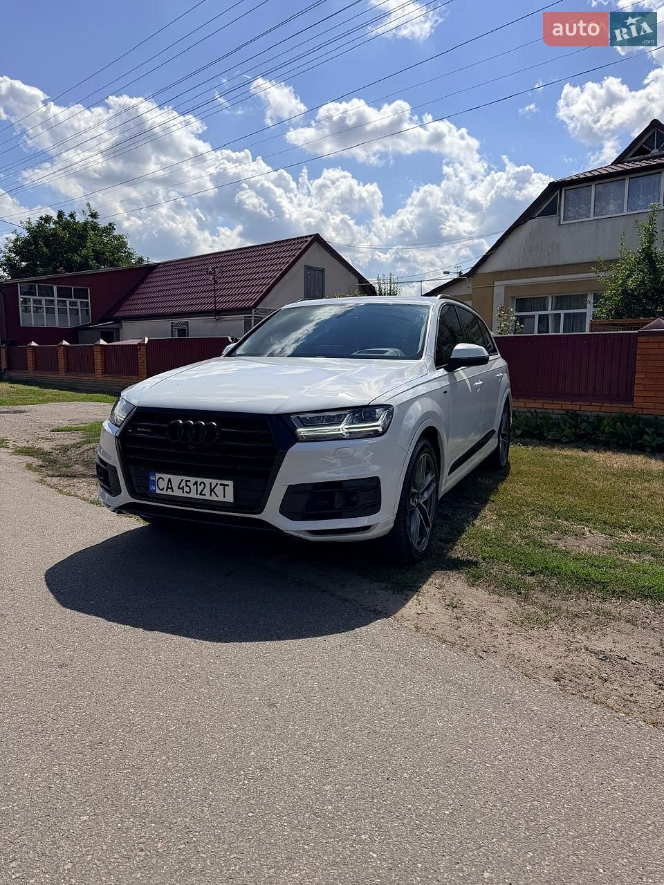 Audi Q7 2018 VIN WA1VAAF74JD037697 фото оголошення 2 з 29